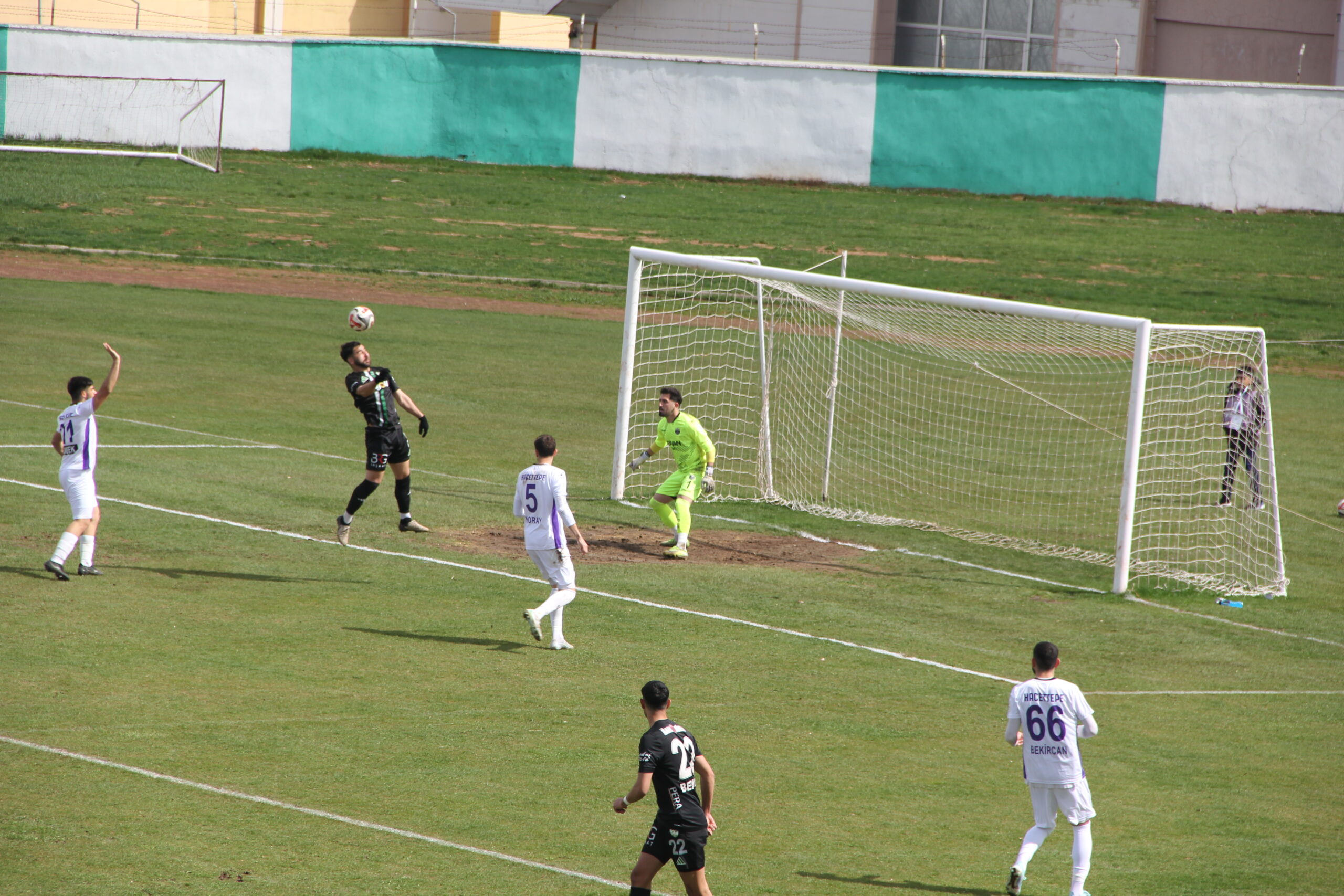 12 Bingölspor, Türk Metal 1963 Spor'u 4-0 Yenerek 2. Lig'e Yükseldi
