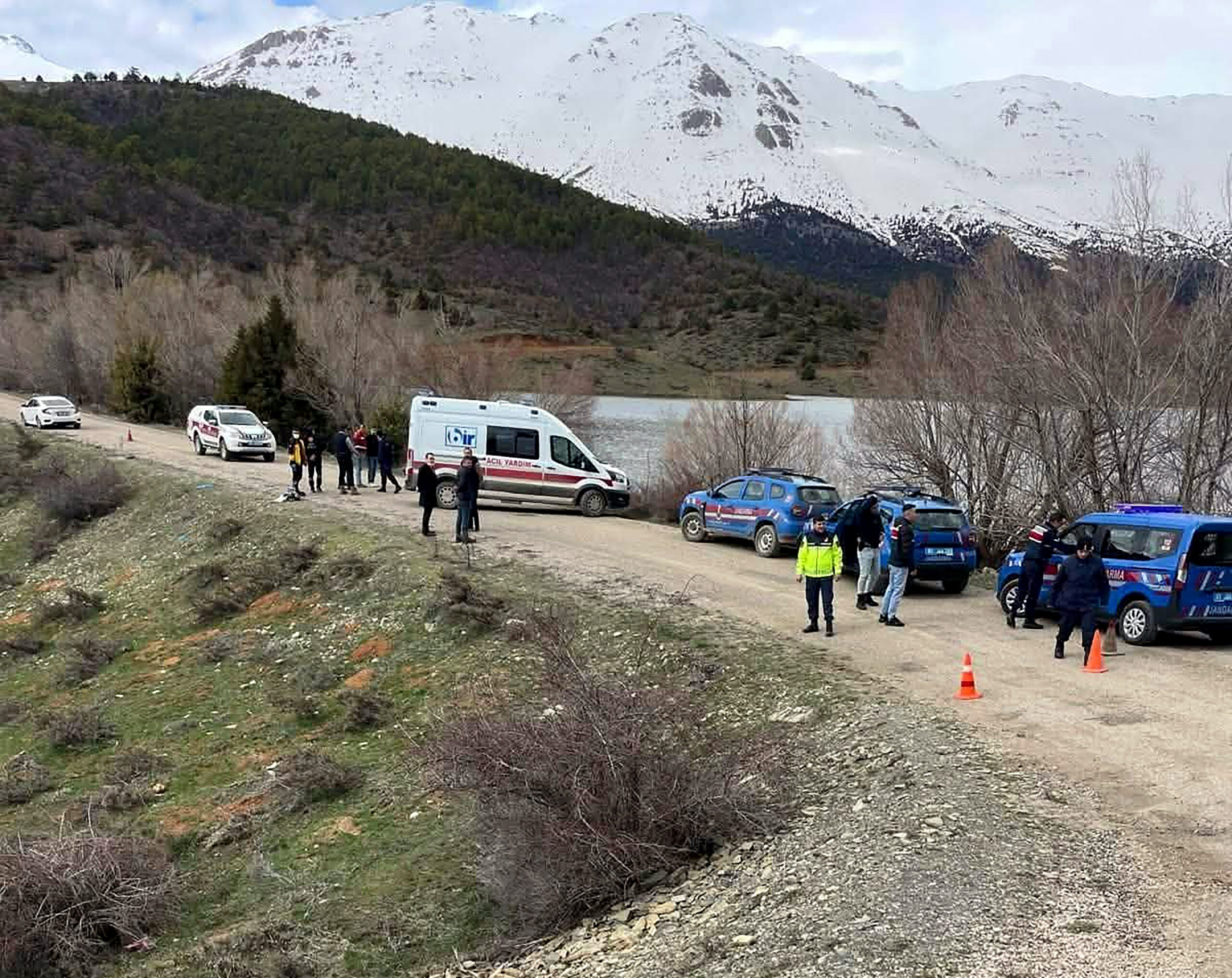 Adana'da Gölette Bulunan Kadın Cesedi ile İlgili Soruşturma Başlatıldı