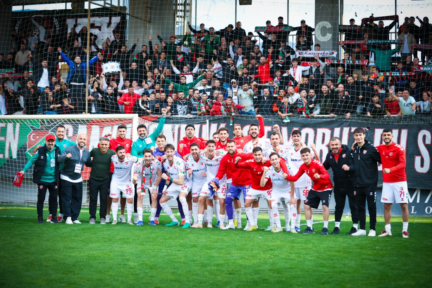 Karşıyaka Play-Off Öncesinde Gücünü Gösterdi