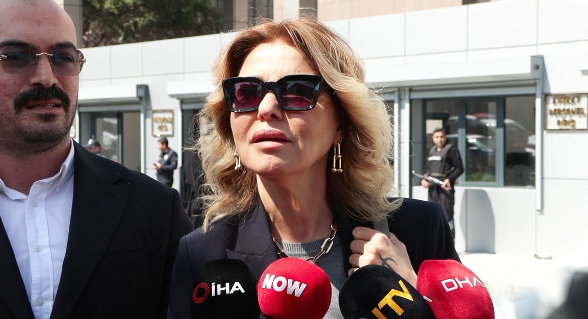 Gülben Ergen, Adliyede İfade Verdi