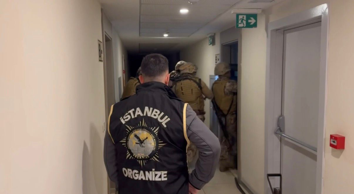 İstanbul'da Karagümrük Çetesi'ne Büyük Operasyon: 28 Gözaltı