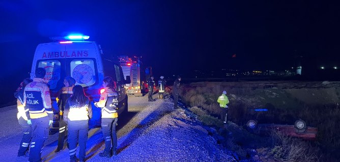 Çorum'da Otomobil Takla Attı, Sürücüler Kayboldu