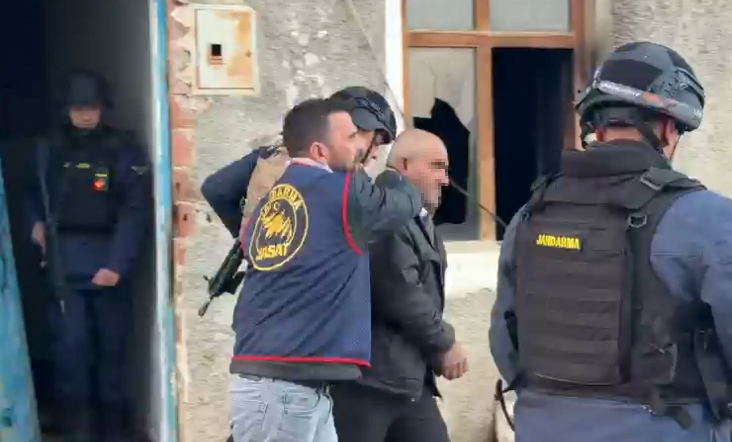 Yalvaç'ta Yangın Çıkaran Şüpheli Jandarma Tarafından İkna Edildi