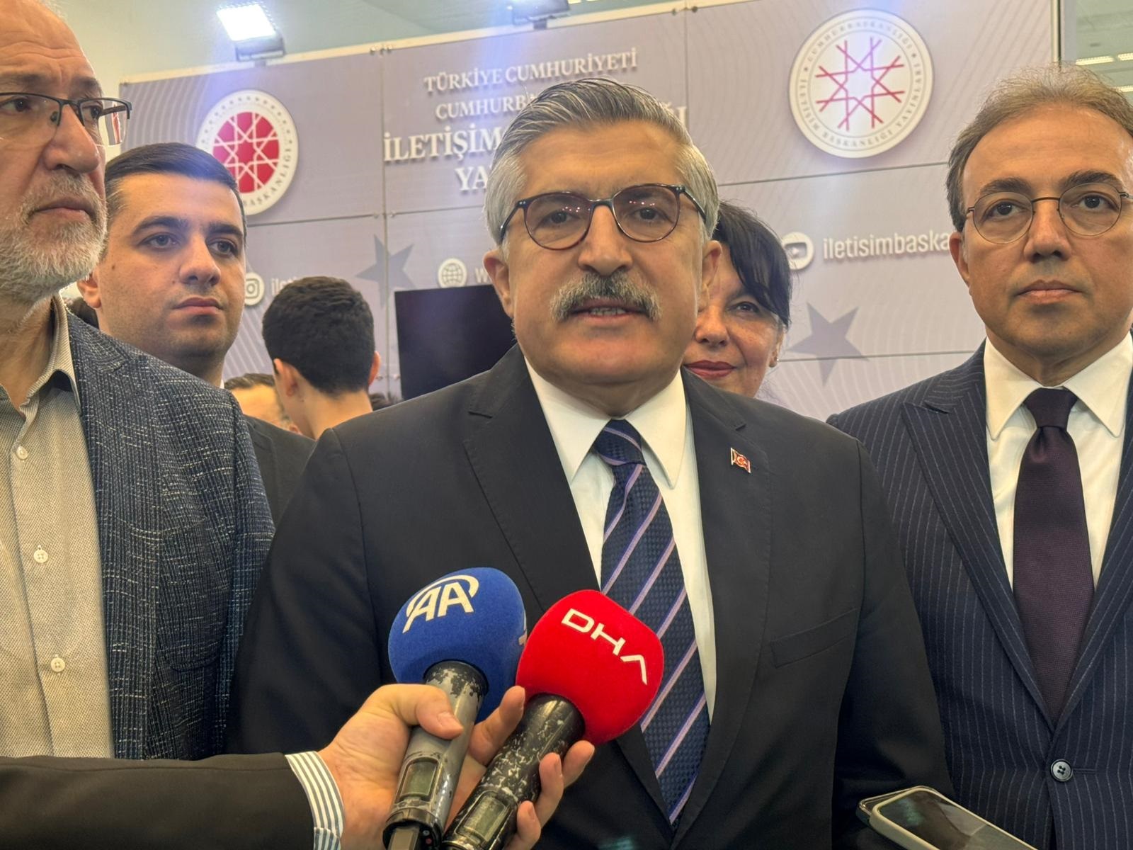 Hüseyin Yayman'dan 23'üncü Ankara Kitap Fuarı'na Önemli Ziyaret