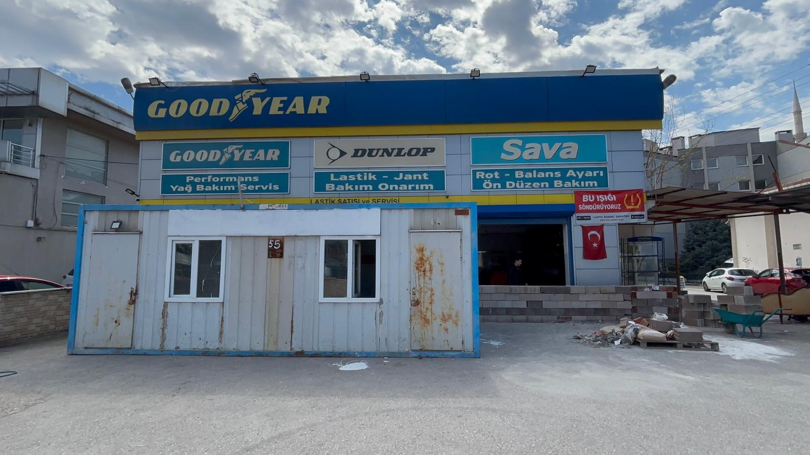 Komşusunun Dükkanına Duvar Ören A.T. Krize Neden Oldu