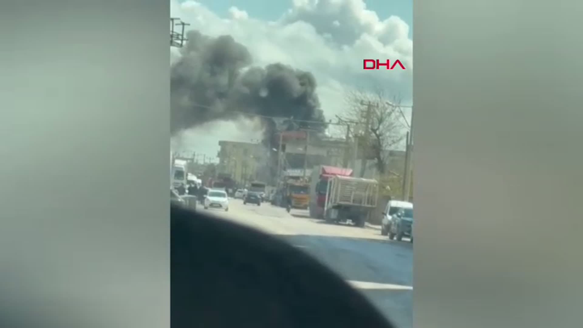 Mardin'deki Yangında 1 Bebek ve 4 Kişi Dumandan Etkilendi