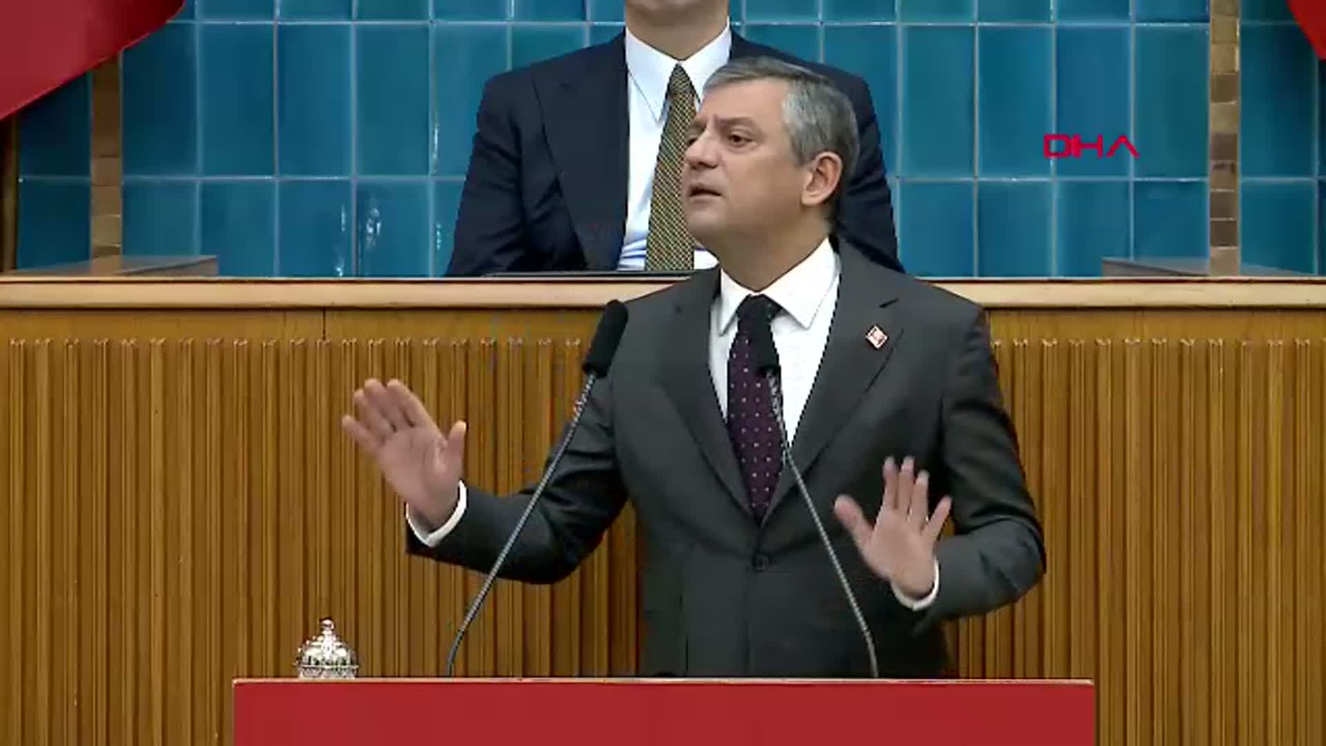 Özgür Özel'den Ara Seçim Açıklaması: "Erken Seçim Kaçınılmaz"