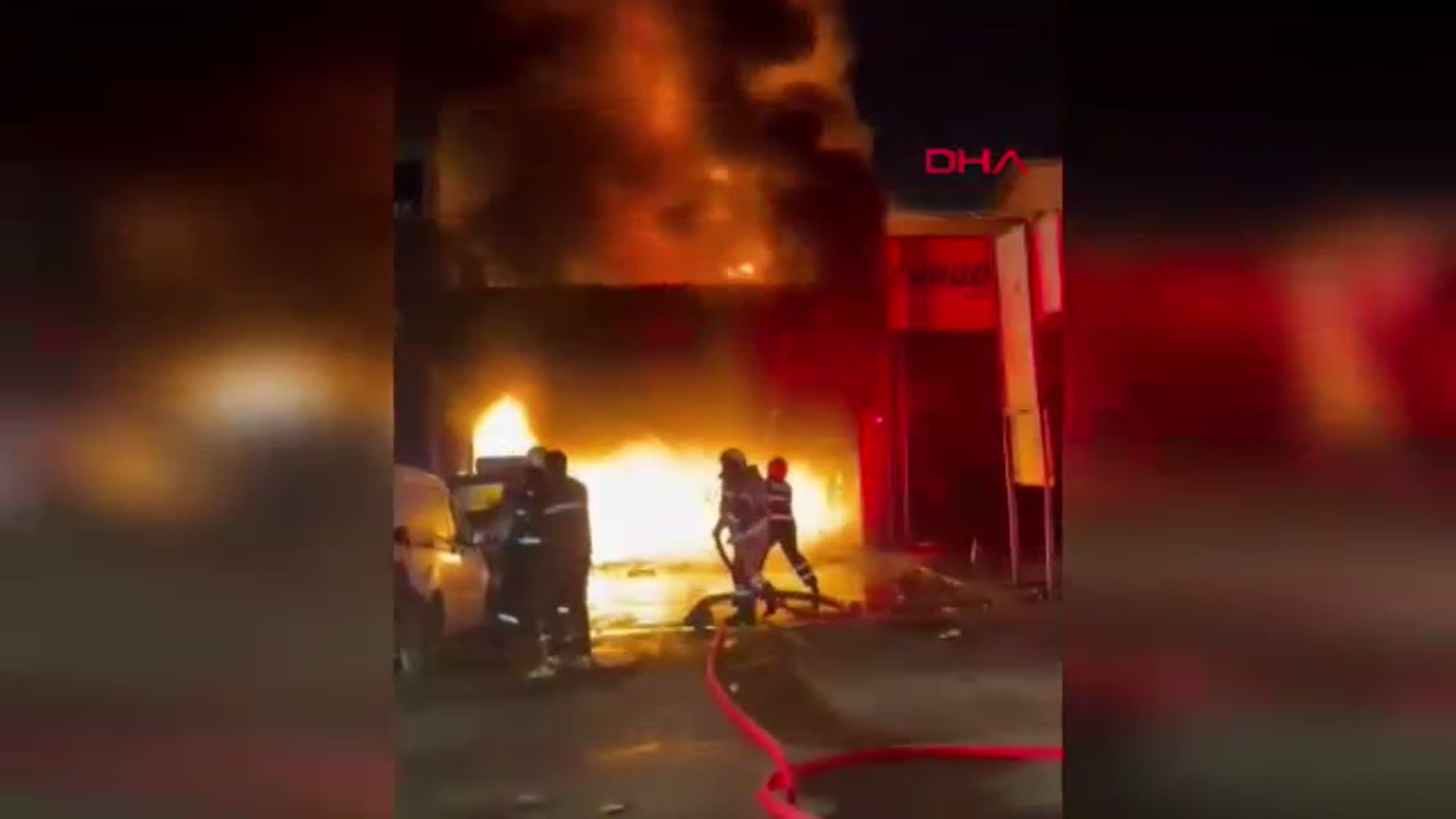 Diyarbakır'da Oto Tamir Atölyesinde Yangın Paniği