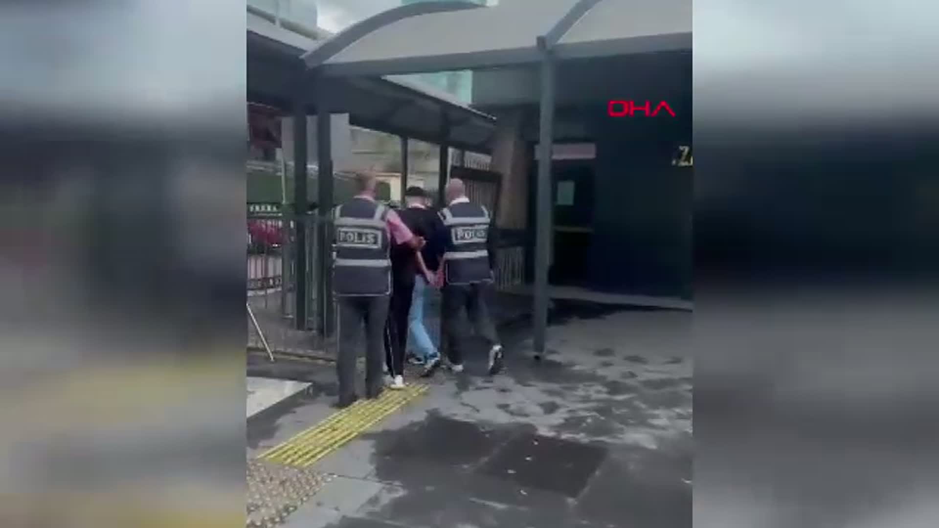 İzmir'de Saklanan Firari Hükümlüler Operasyonla Yakalandı