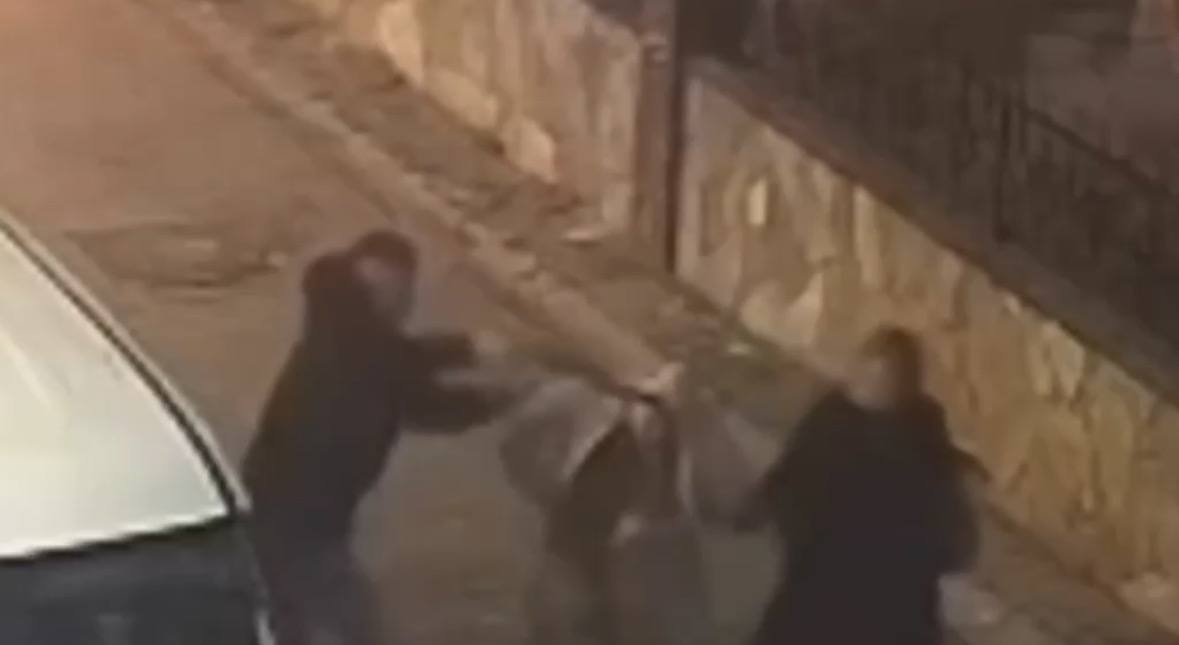 Adres Sormak Bahane, Altın Kolye Çalmak Gerçek: Şüpheli Yakalandı
