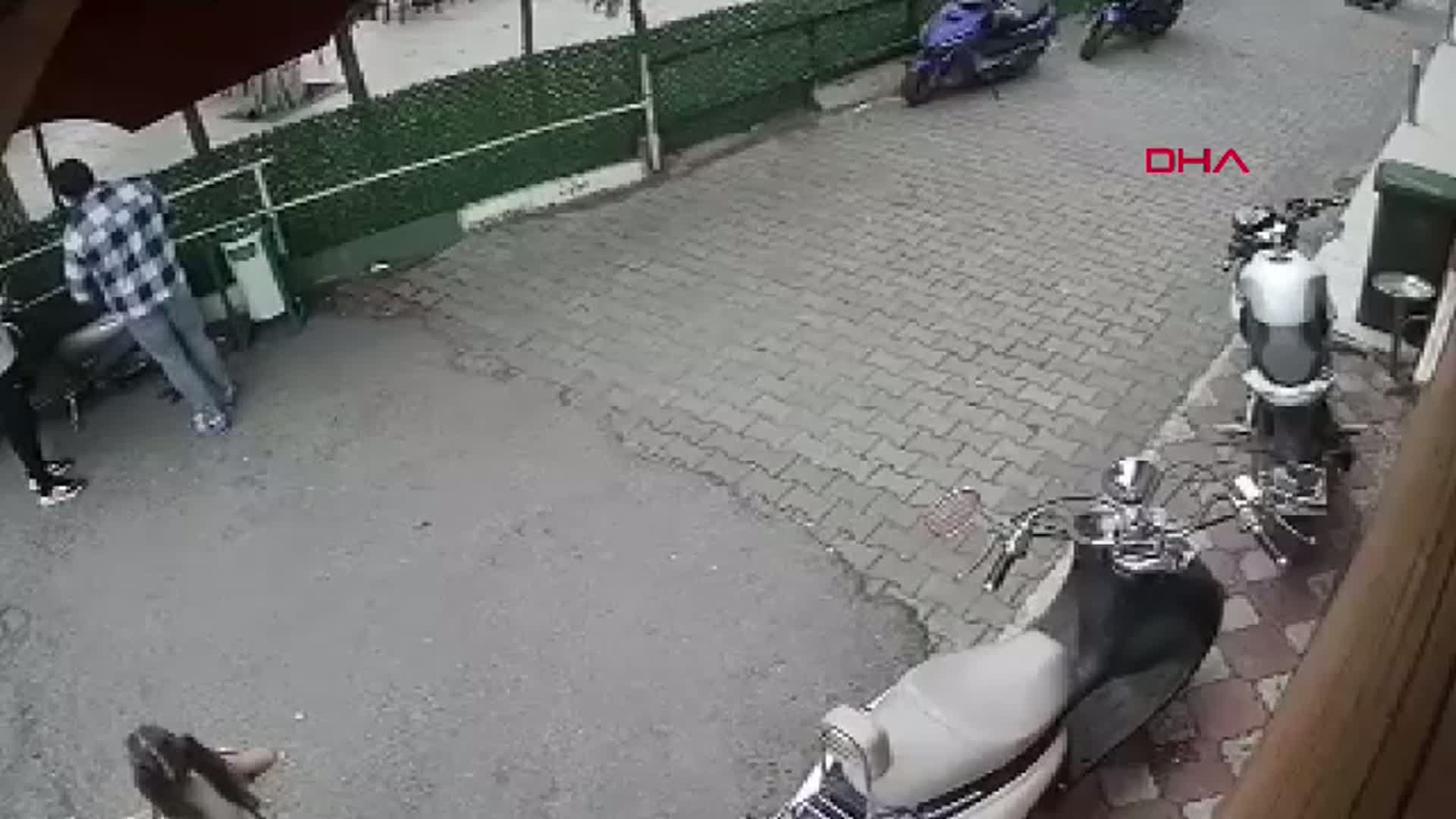 Kırklareli'de Boğazına Oyuncak Parçası Kaçan Çocuk Büyük Bir Tehlikeden Kurtarıldı