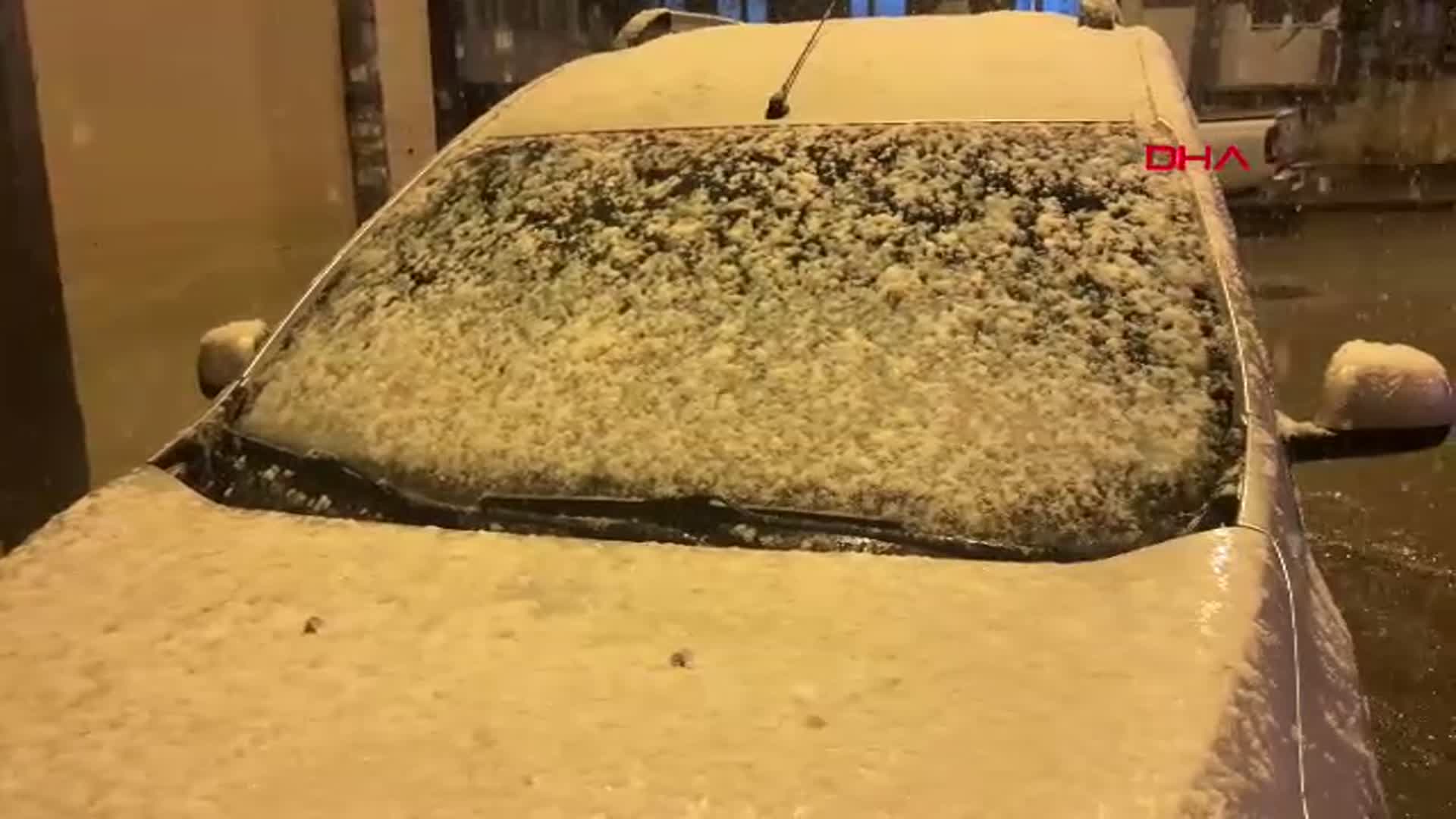 Sivas'ta Nisan Ayında Kar Yağışı Etkili Oldu
