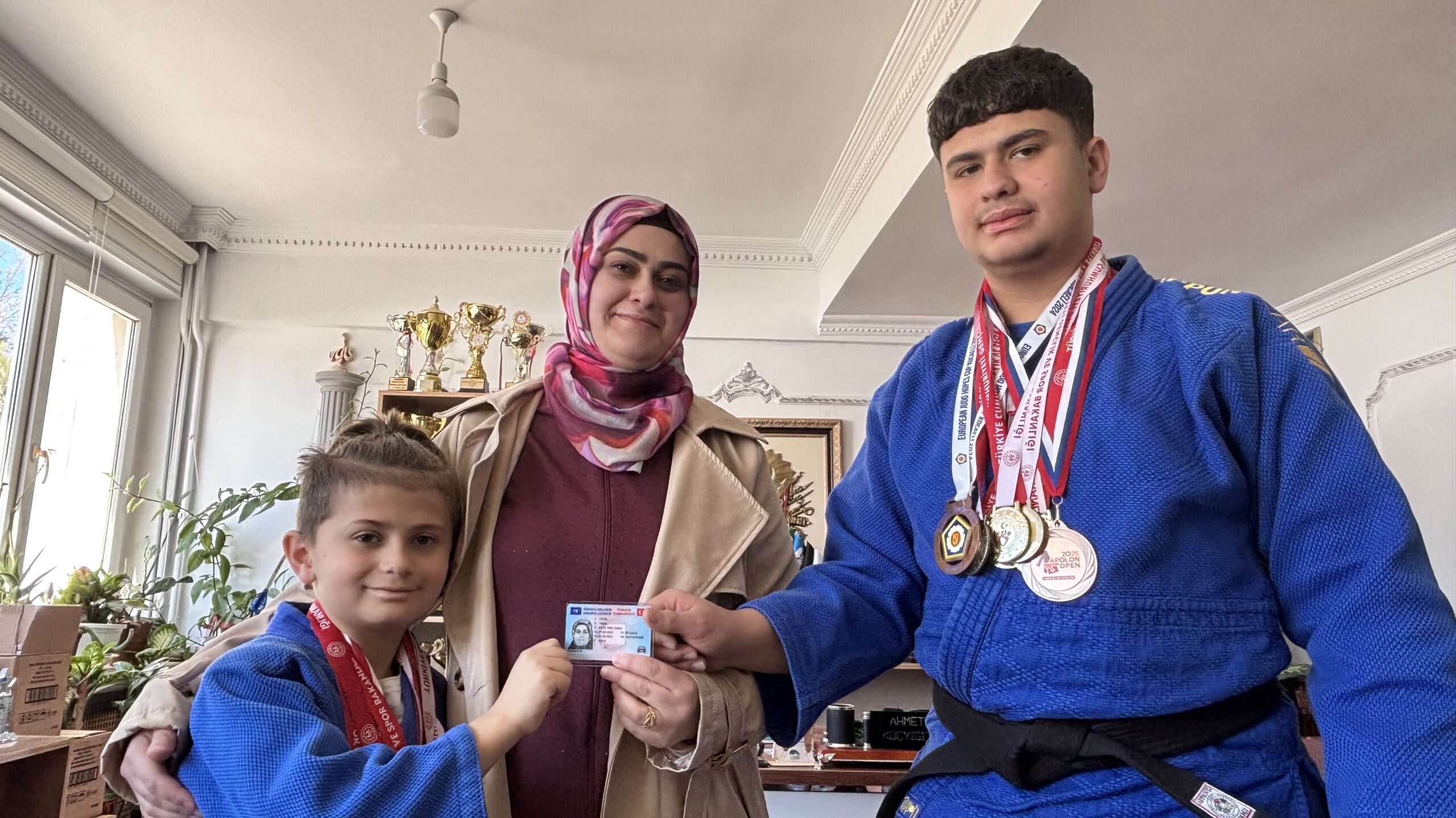 Judocu Kardeşler Şampiyonluk Yolunda Annesinin Fedakarlığıyla İlerliyor