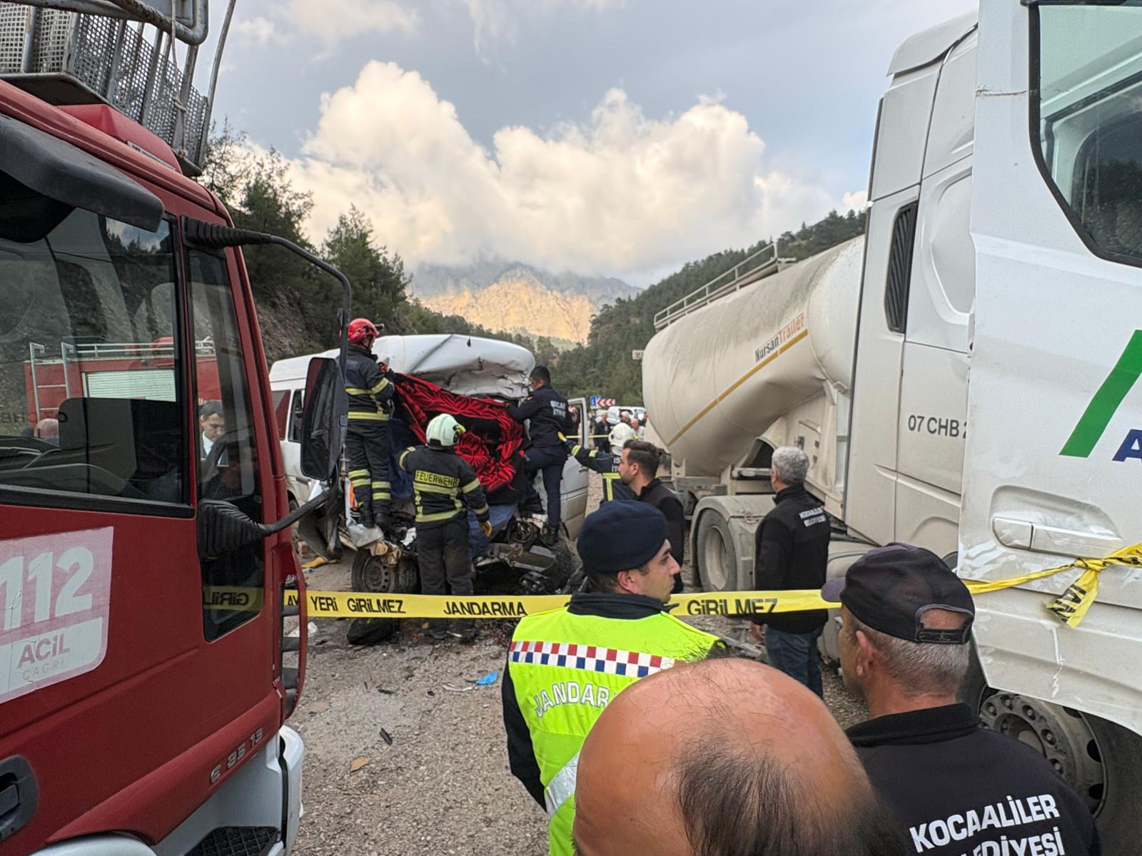 Burdur'daki Feci Kaza: 7 Tarım İşçisinin Cenazeleri Teslim Alındı