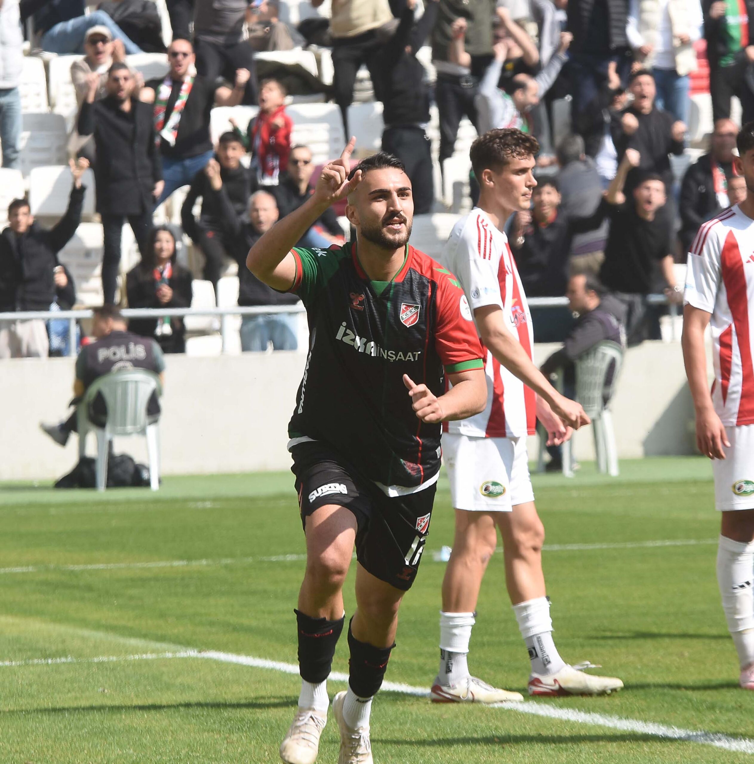 Karşıyaka'da Ömer Faruk'un İnanılmaz Dönüşü