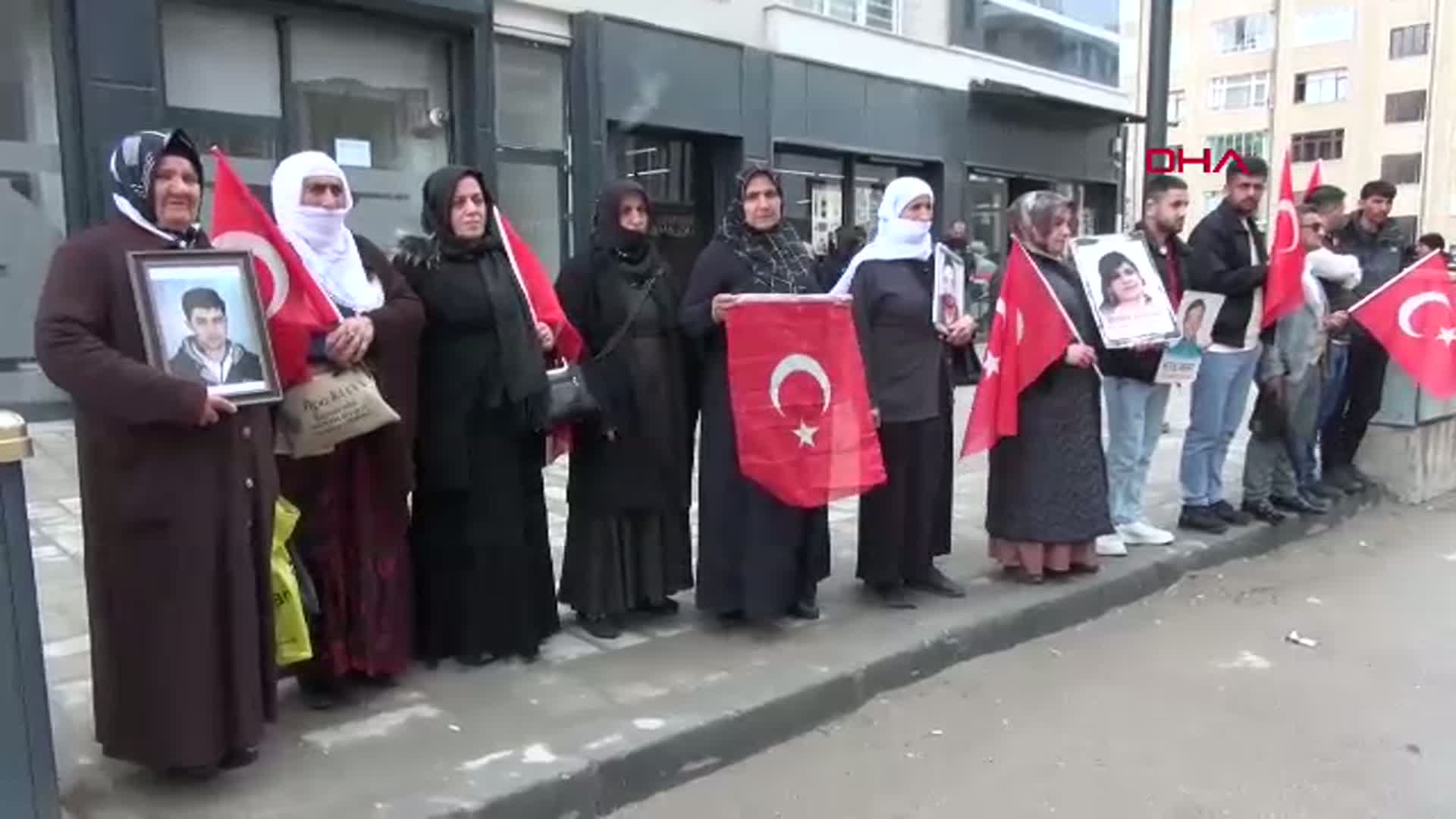 Evlat Nöbeti 120. Haftasında: Anne Sancar'dan Çağrı