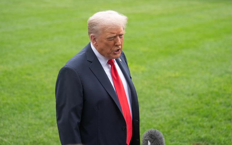 Trump'tan NATO'ya Sert Eleştiriler
