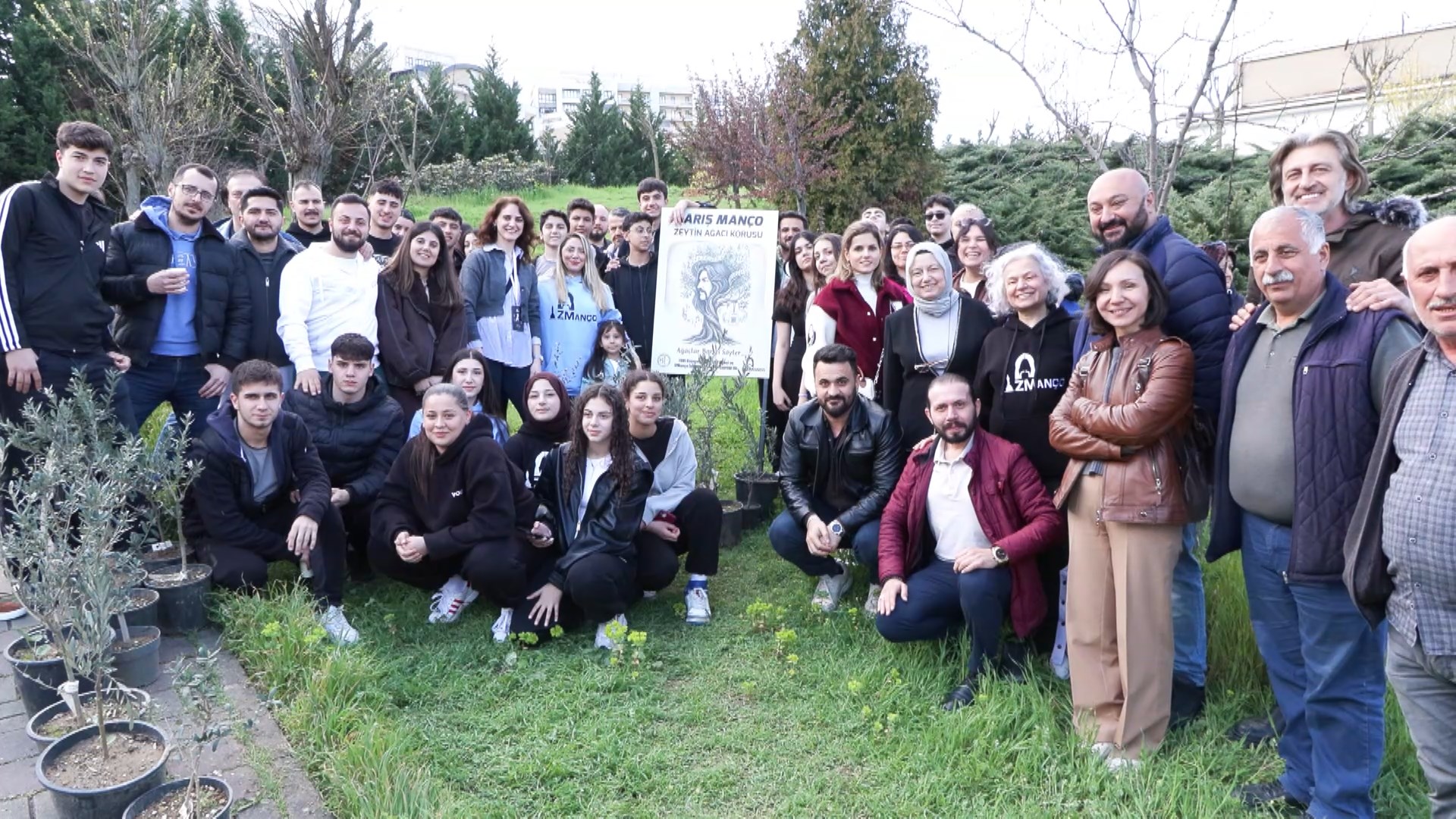 Barış Manço, 'Ağaçlar Barış' Projesi ile İstanbul'da Anıldı
