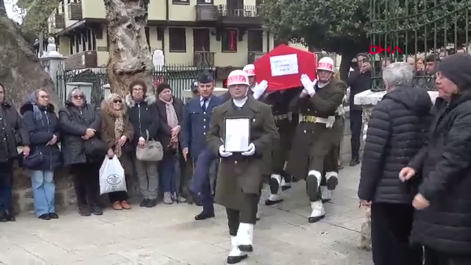 Emekli Astsubay Ekrem Yurdacan Toprağa Verildi