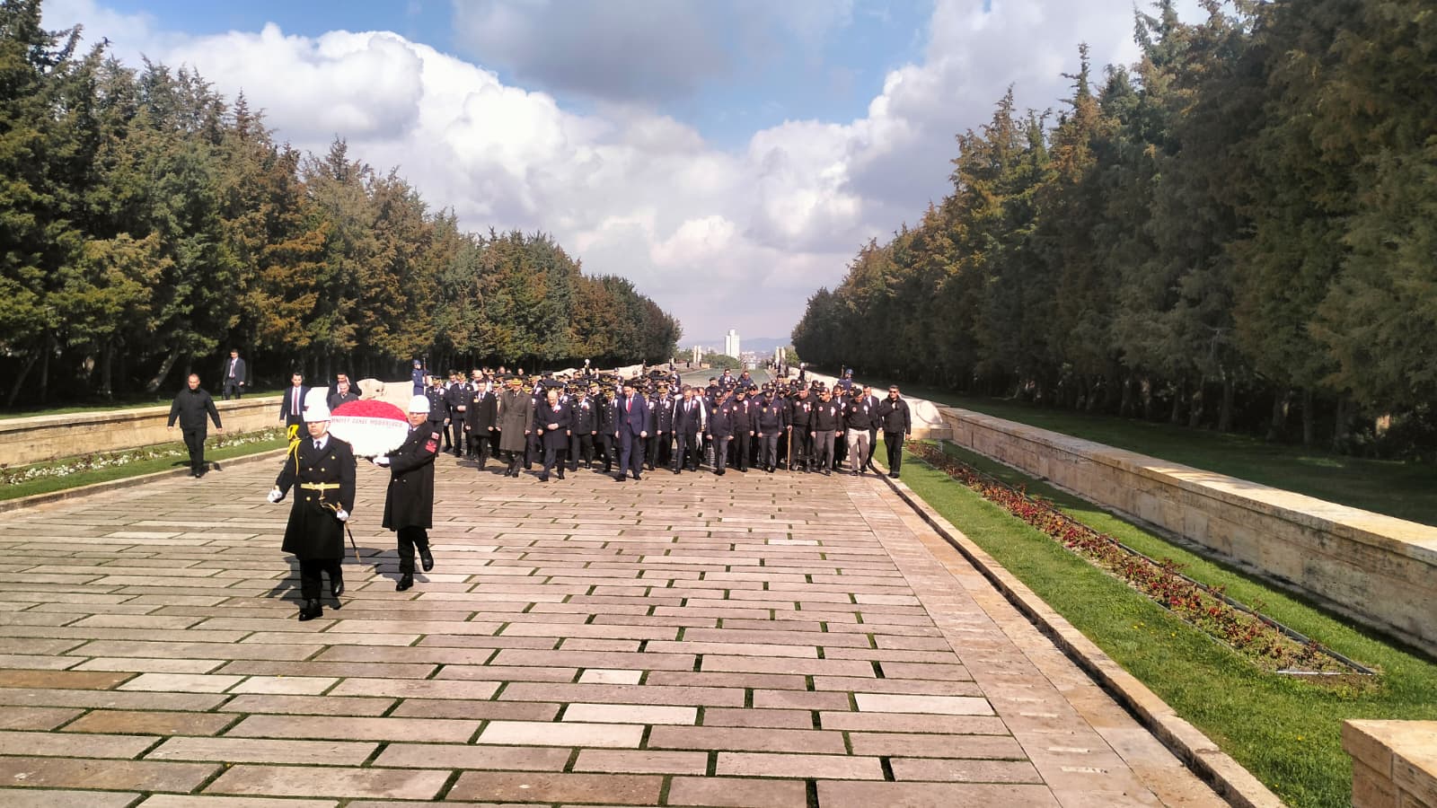 Emniyet Teşkilatı'nın 181. Yıl Dönümünde Anıtkabir Ziyareti