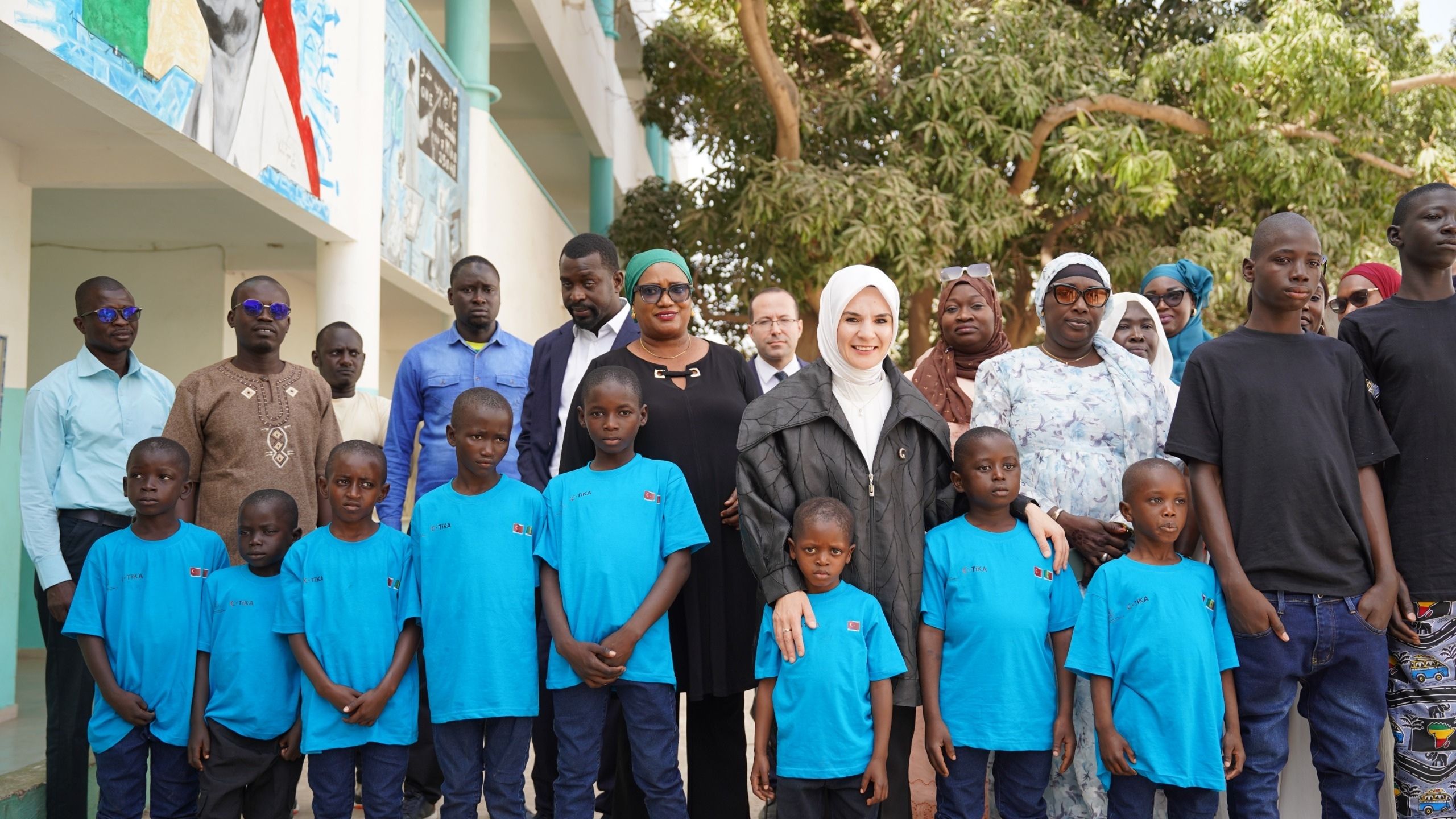 Bakan Göktaş, Senegal'deki Sosyal Hizmet Merkezlerini Ziyaret Etti
