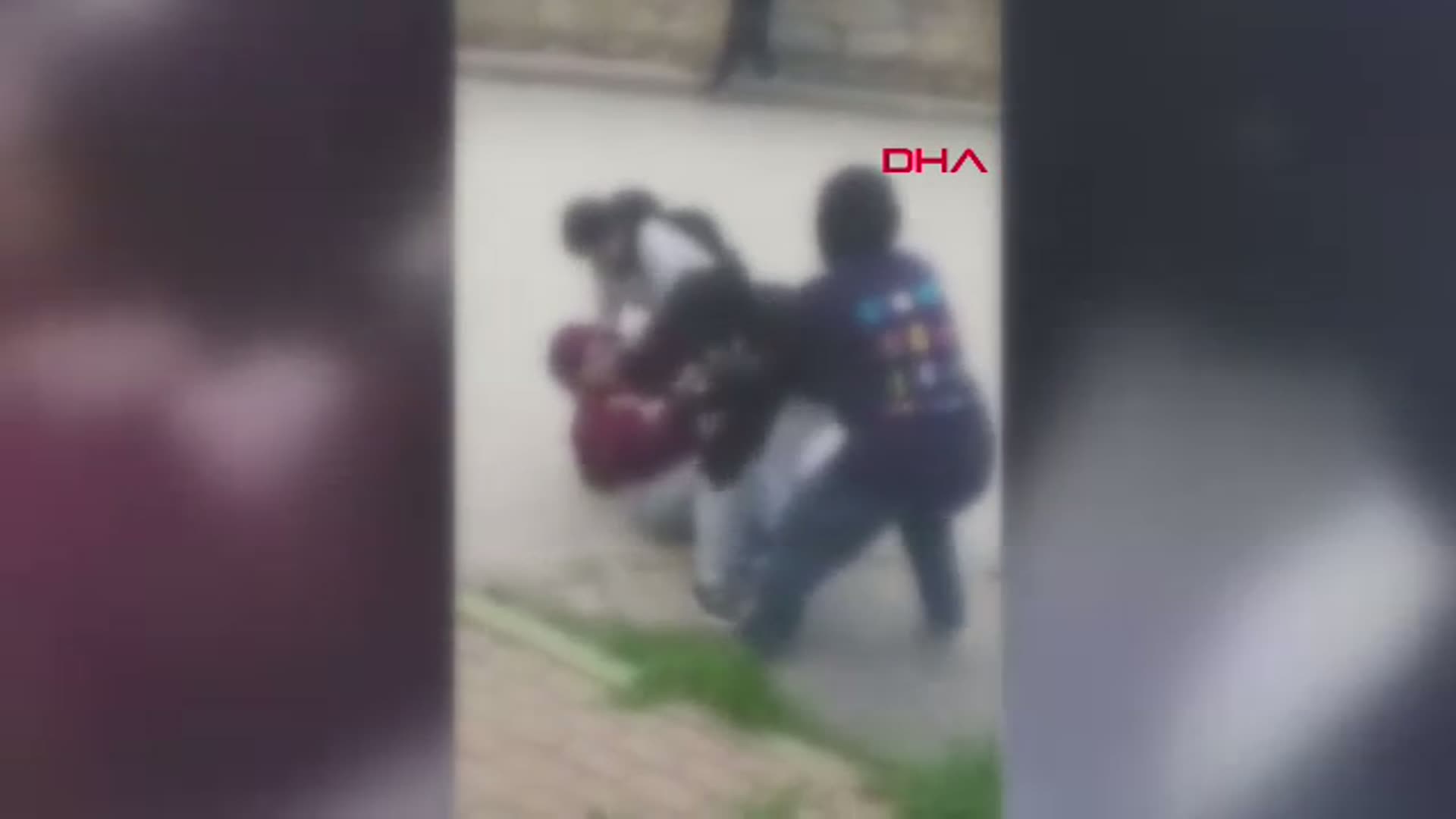 Bursa’da Okul Arkadaşları Arasında Kavga Kamerada