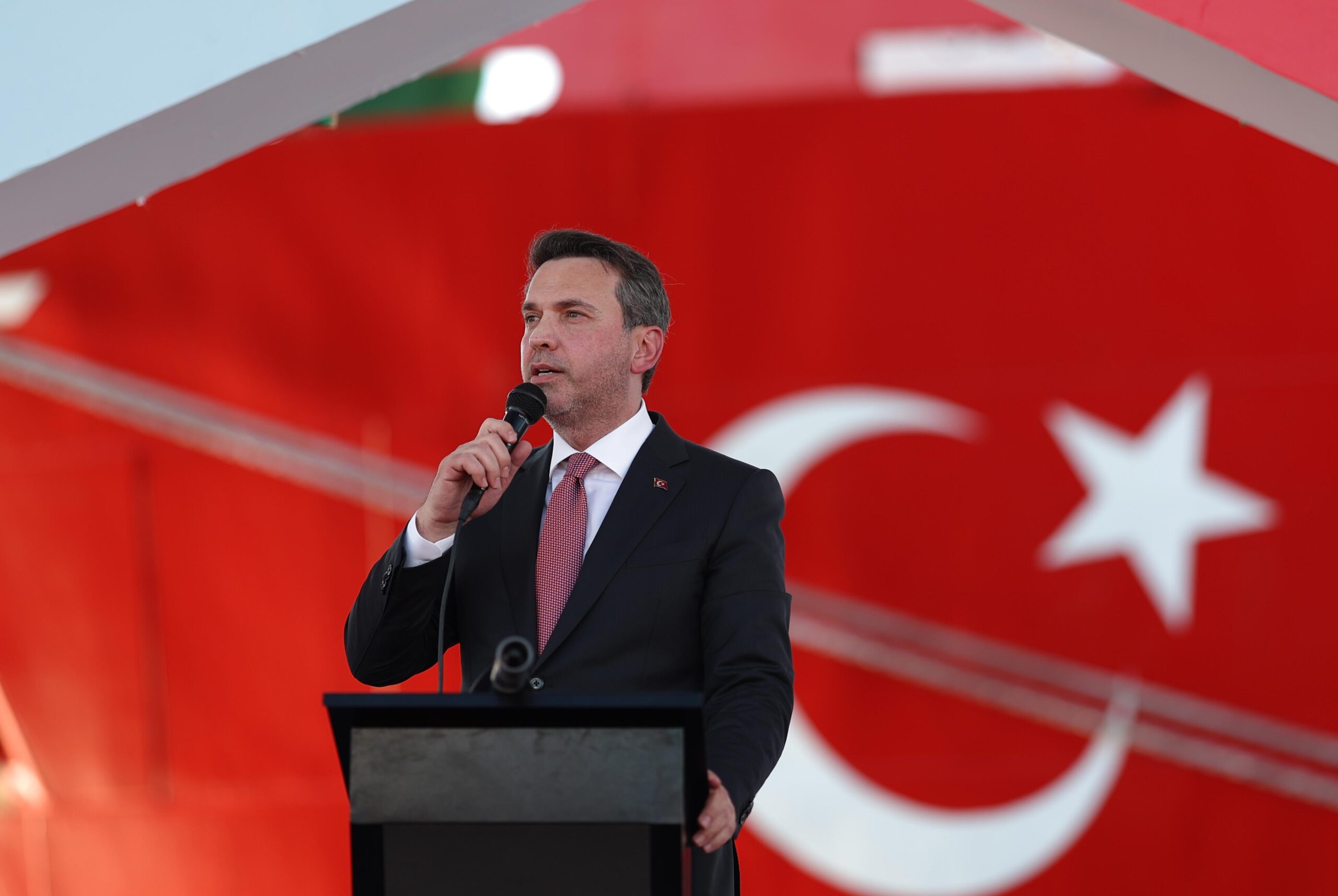 Türk Petrol ve Doğal Gazda Yeni Dönem: Bakan Bayraktar Somali'de Tarihi Adım Attı