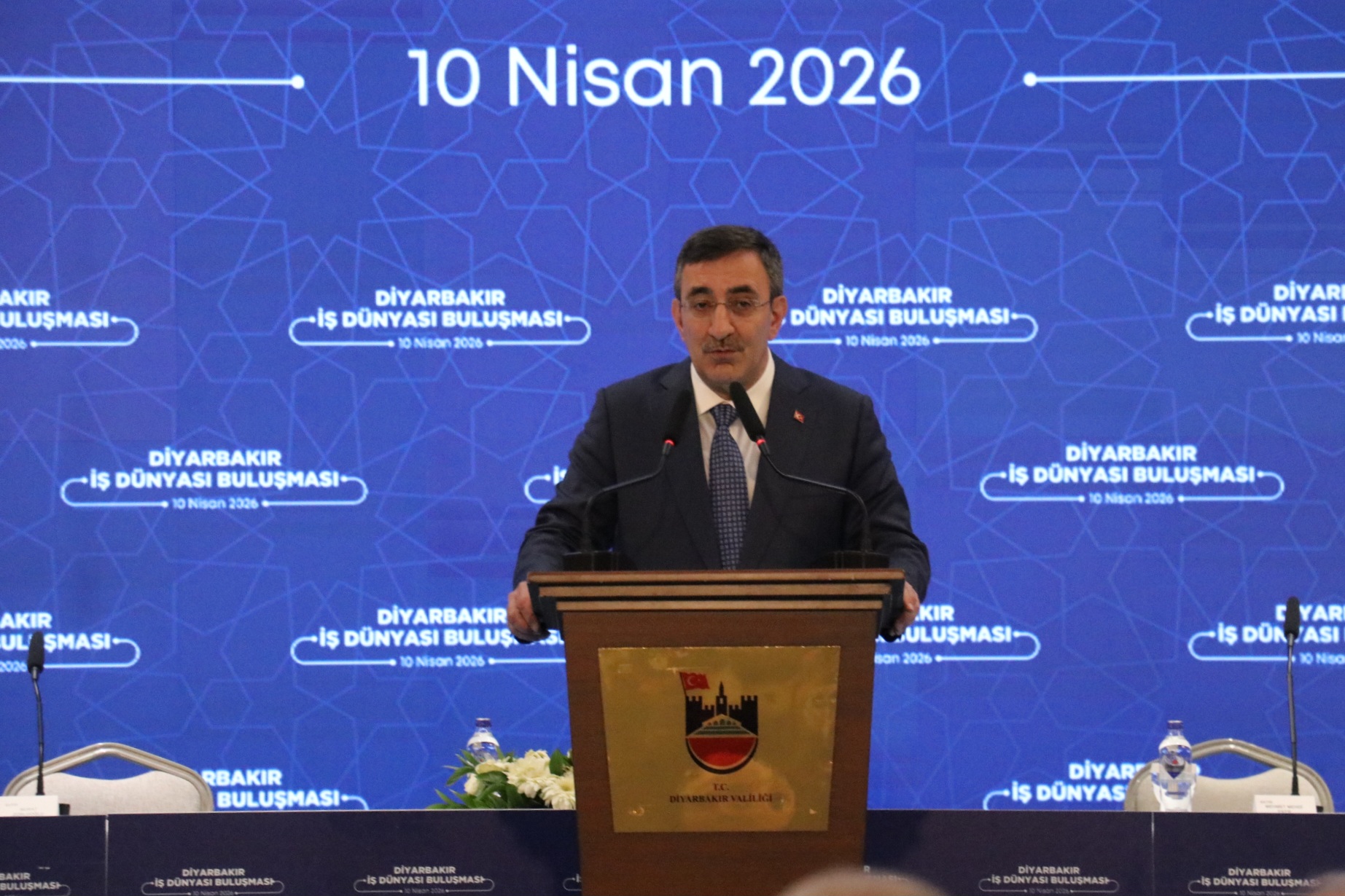 Cevdet Yılmaz: Savaşın Sona Ermesi İçin Diplomatik Çabalarımız Devam Ediyor