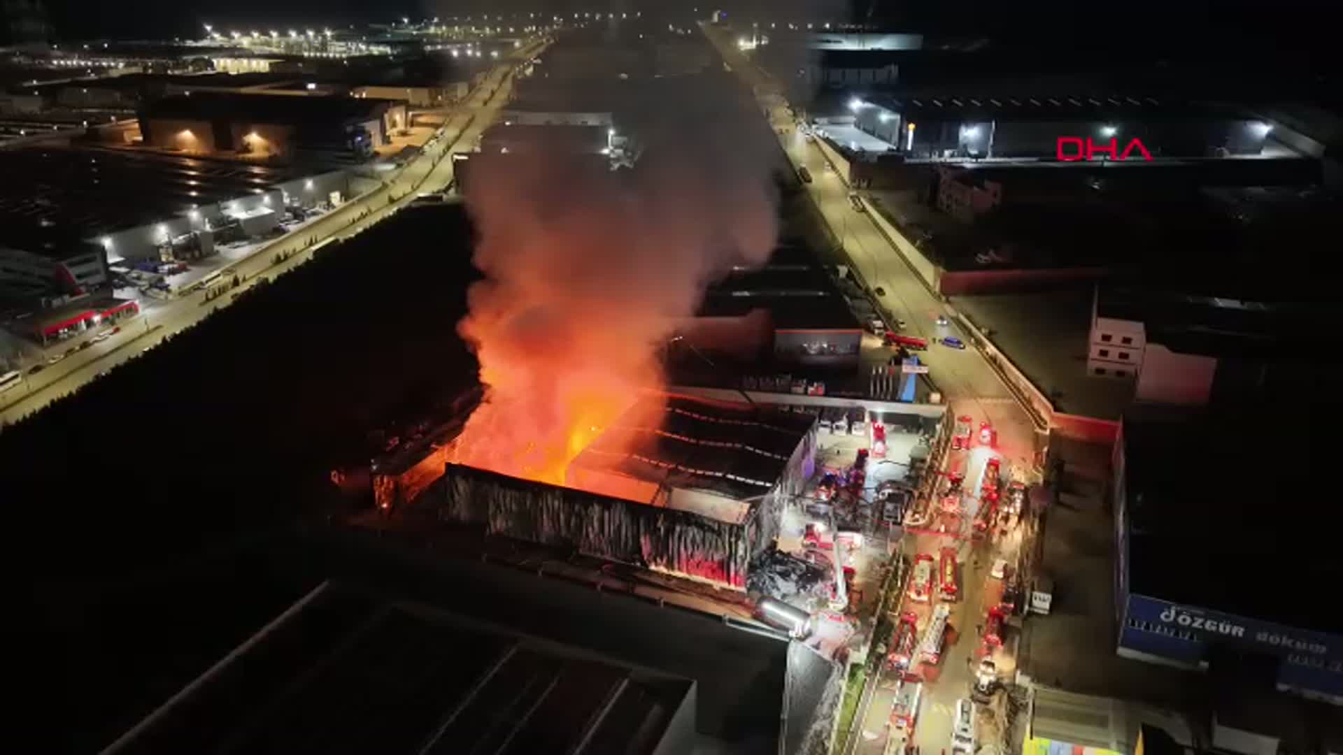 Ankara'da Medikal Fabrikada Yangın: 35 Kişi Güvenle Tahliye Edildi