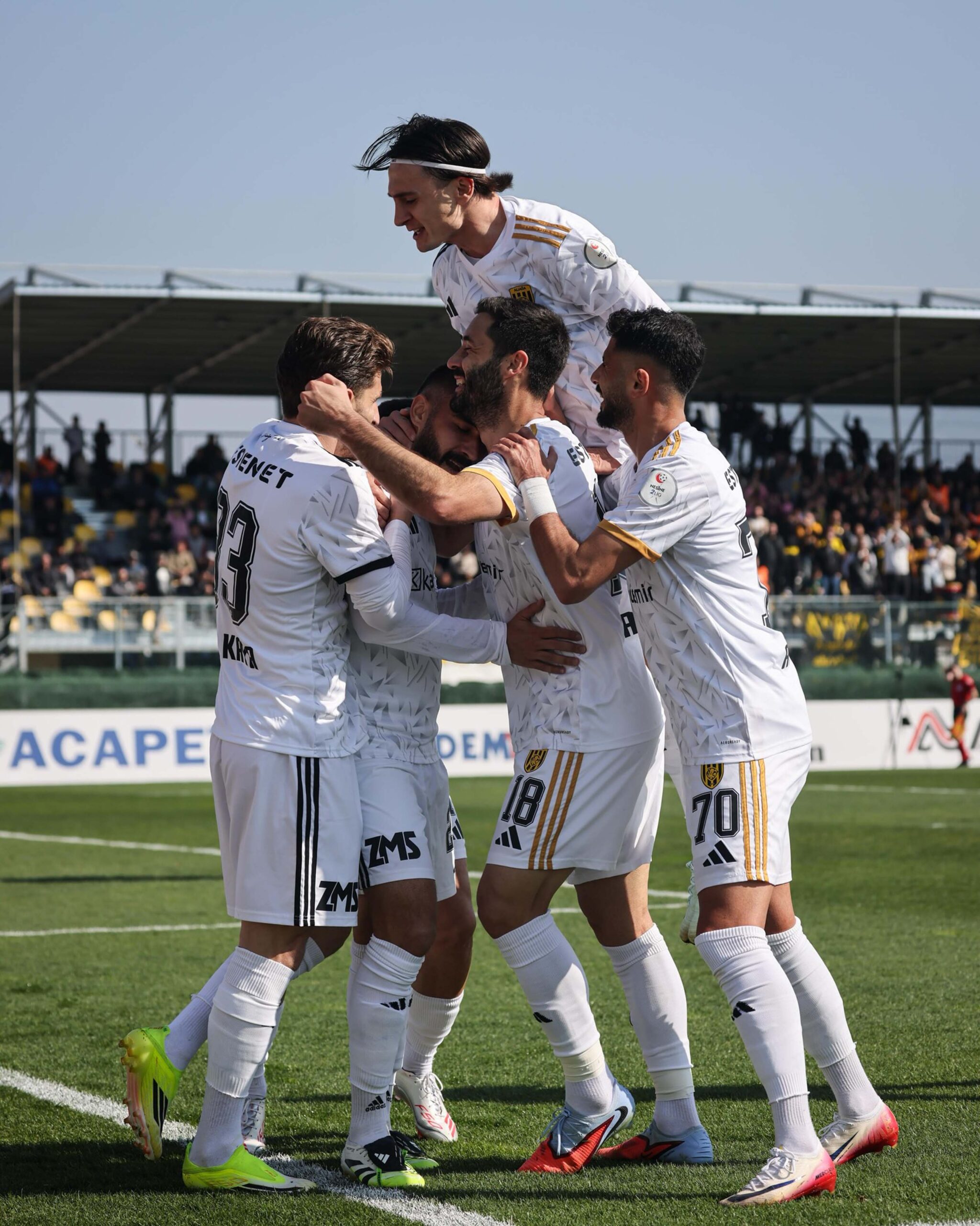 Aliağa FK ve Menemen FK İzmir Derbisinde Karşı Karşıya