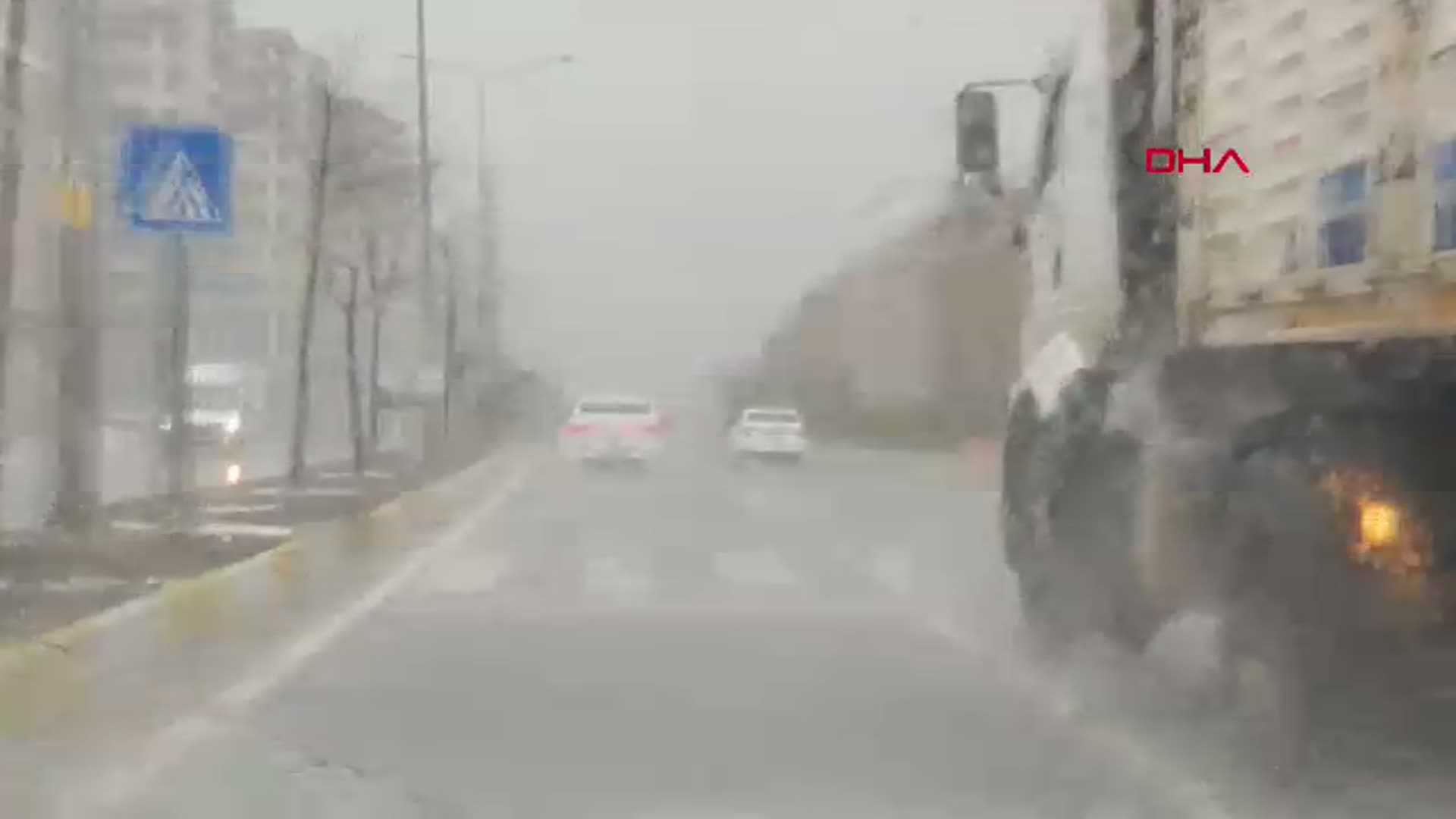 Mardin'de Aşırı Yağışlar, Tarım Arazilerinde Buğdayı Kurutuyor