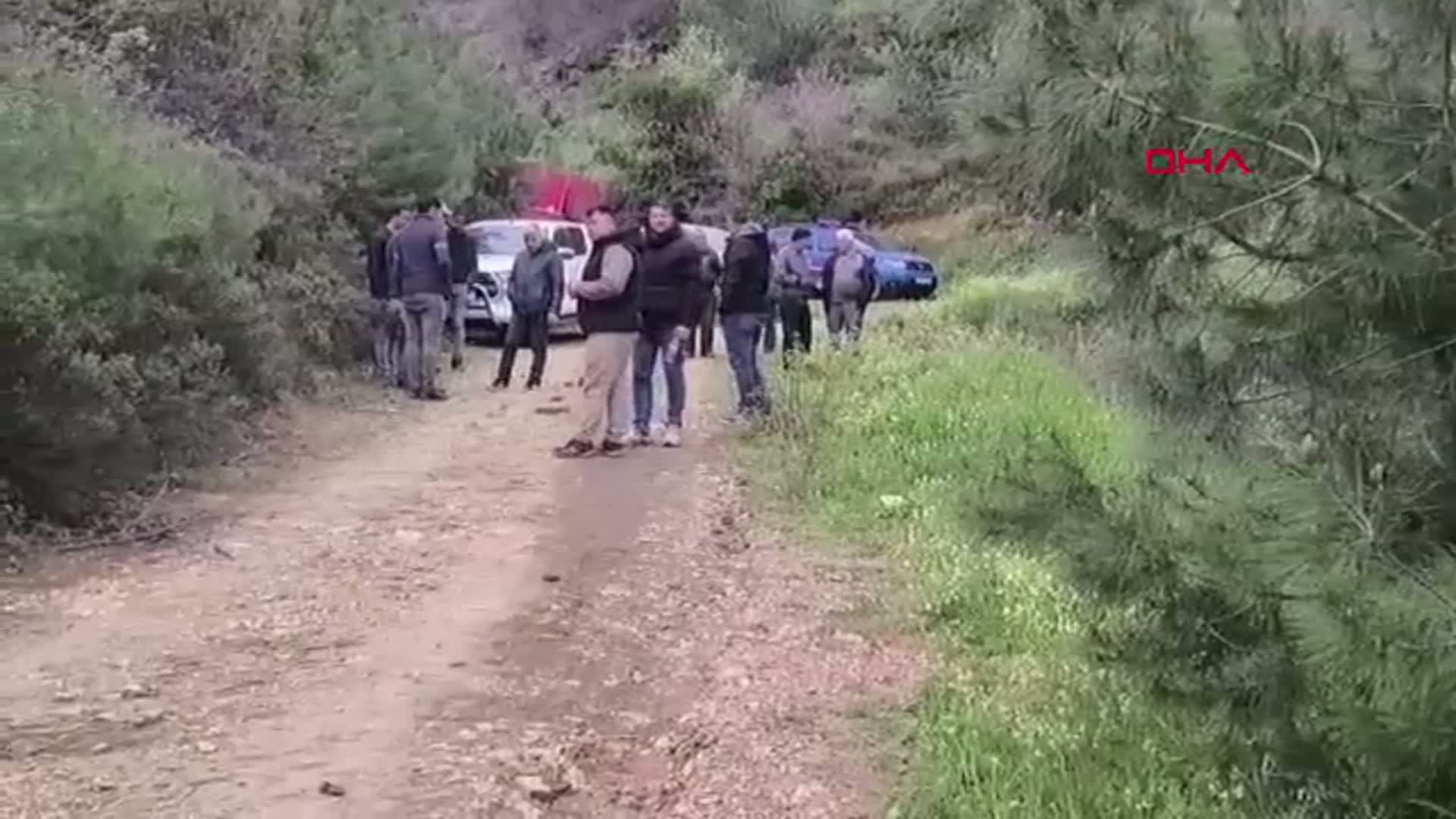 Manisa'da Eğimli Arazide Devrilen Traktör, Aynı Aileden 3 Kişinin Hayatına Mal Oldu