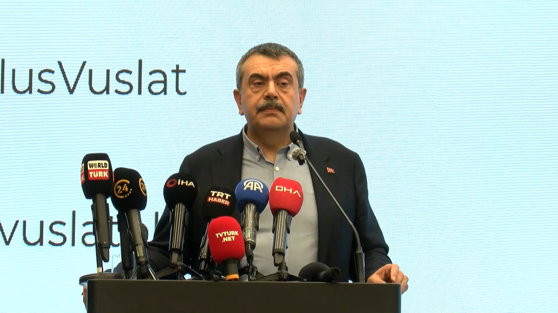 Bakan Tekin: Çocuklarımıza Millet Olma Bilincini Aşılmalıyız