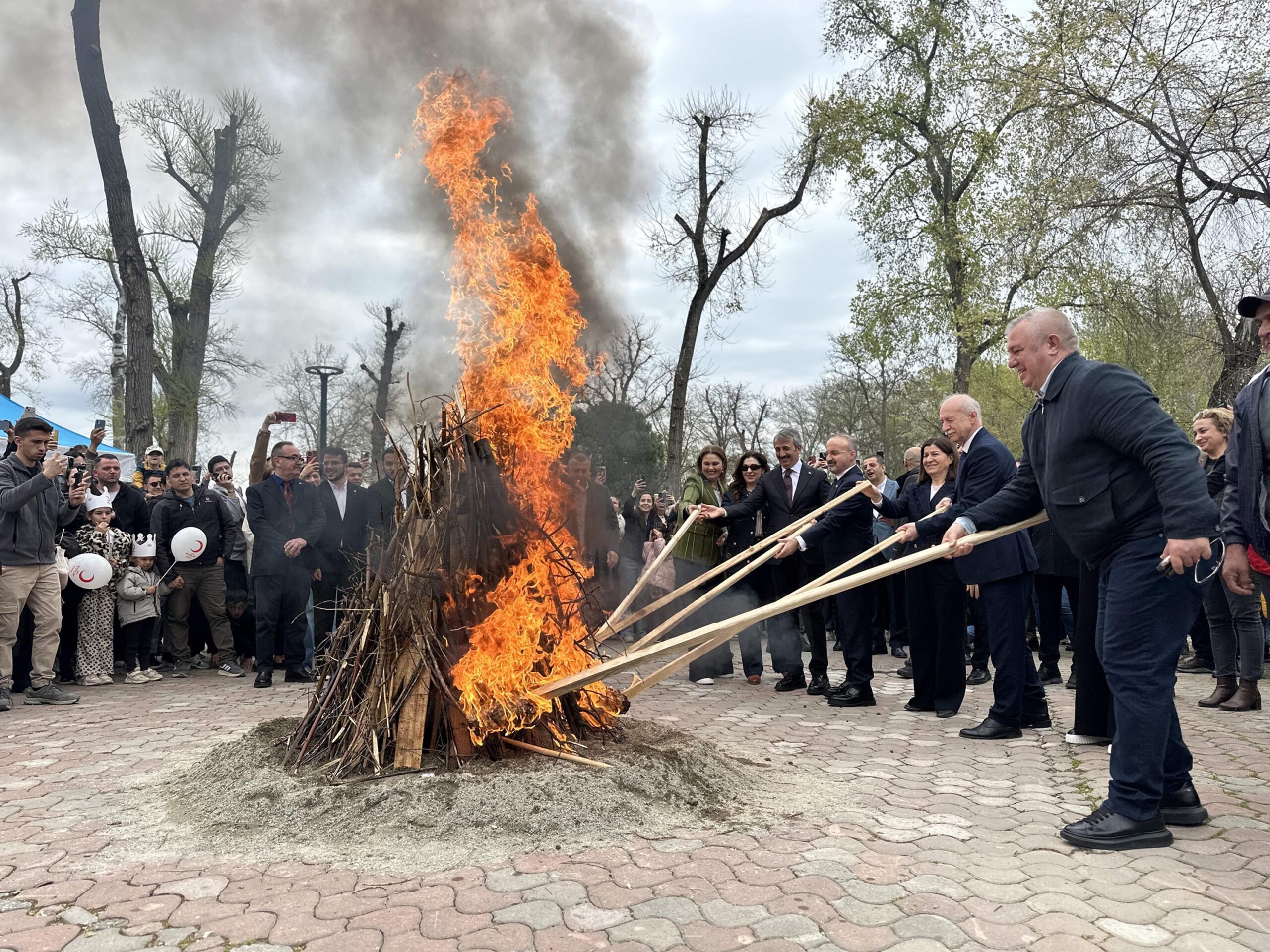 Edirne'de Coşkuyla Kutlanan Nevruz Bayramı
