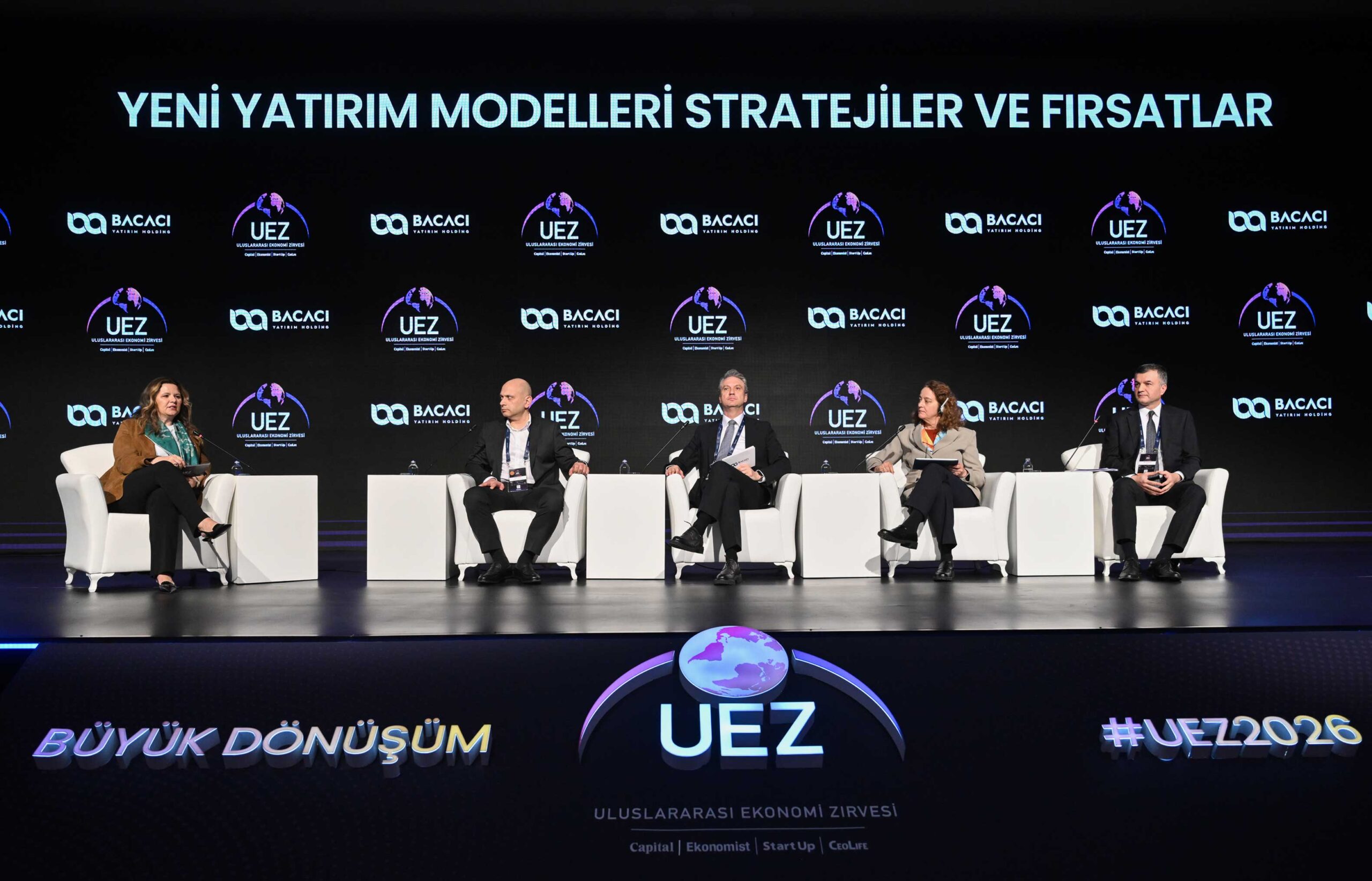 Uluslararası Ekonomi Zirvesi'nde Yeni Yatırım Modelleri Tartışıldı