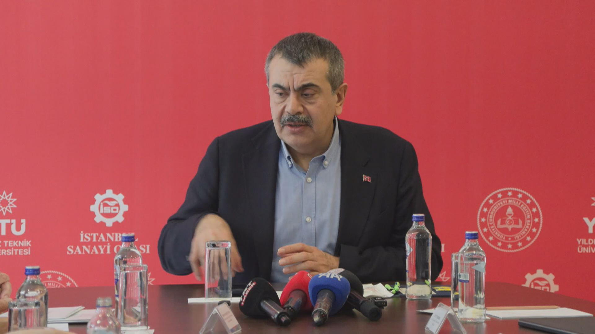 Bakan Tekin: Mesleki Eğitimde Fabrika ve Atölye Uygulamaları Neden Eleştiriliyor?