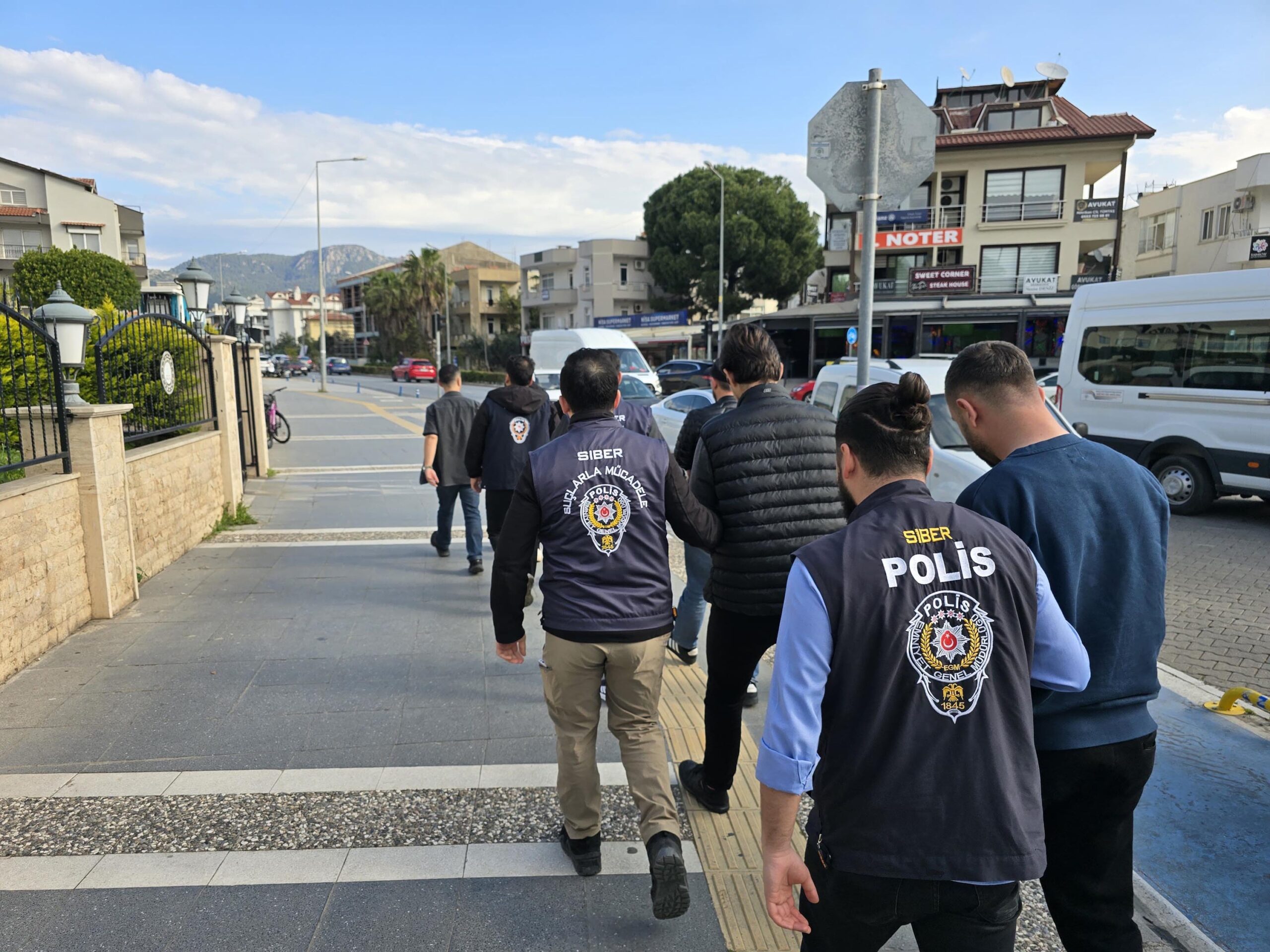 Bungalov Dolandırıcılığı: 3 Şahıs Tutuklandı