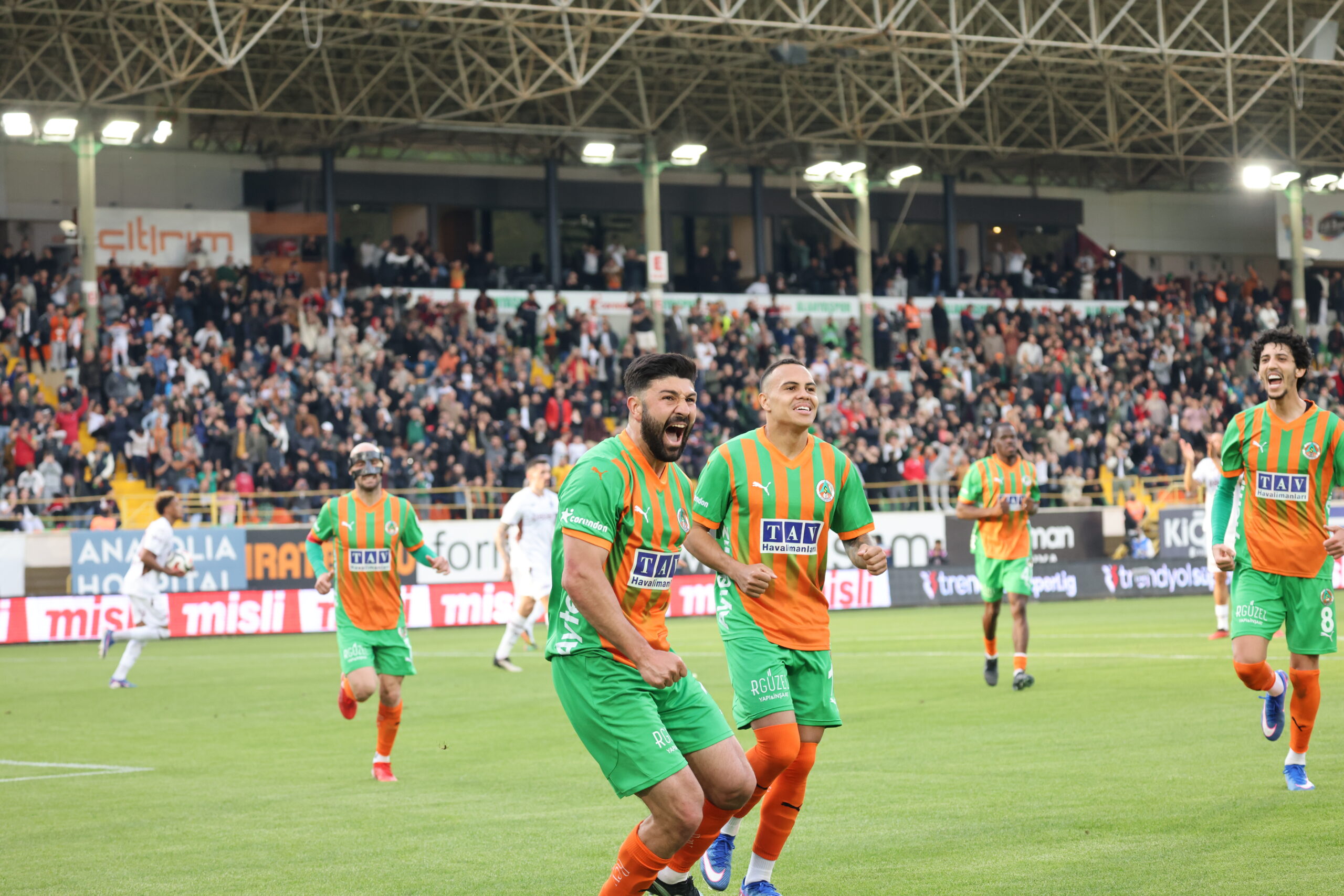 Corendon Alanyaspor ve Trabzonspor Beraberlikte Buluştu: 1-1