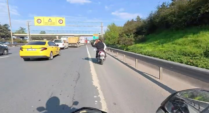 Ataşehir'de Motosiklet Kazası: Kadının Saçını Çekmek Felakete Neden Oluyordu