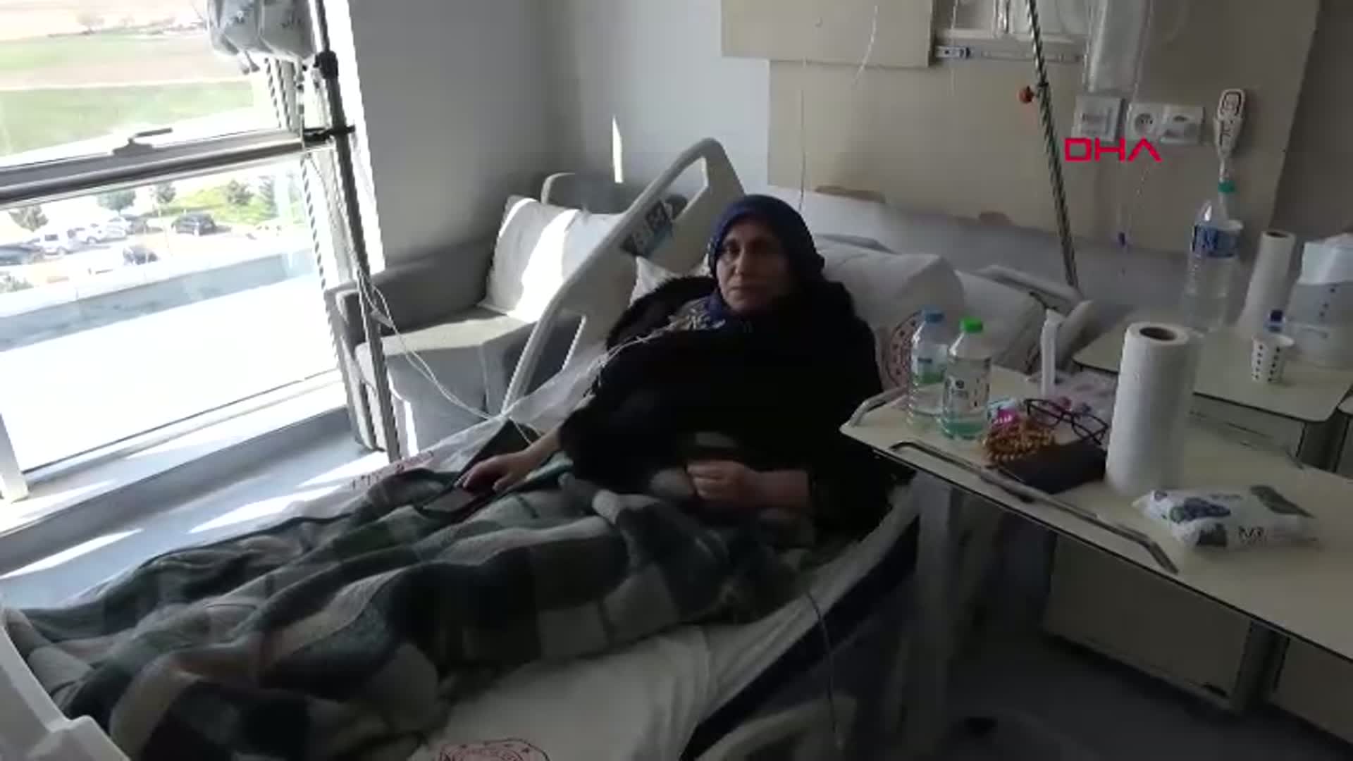 Aksaray'da Mezarlıkta Silahlı Saldırı: Beyaz Çakmak Kardeşi Gamze'yi Kaybetti