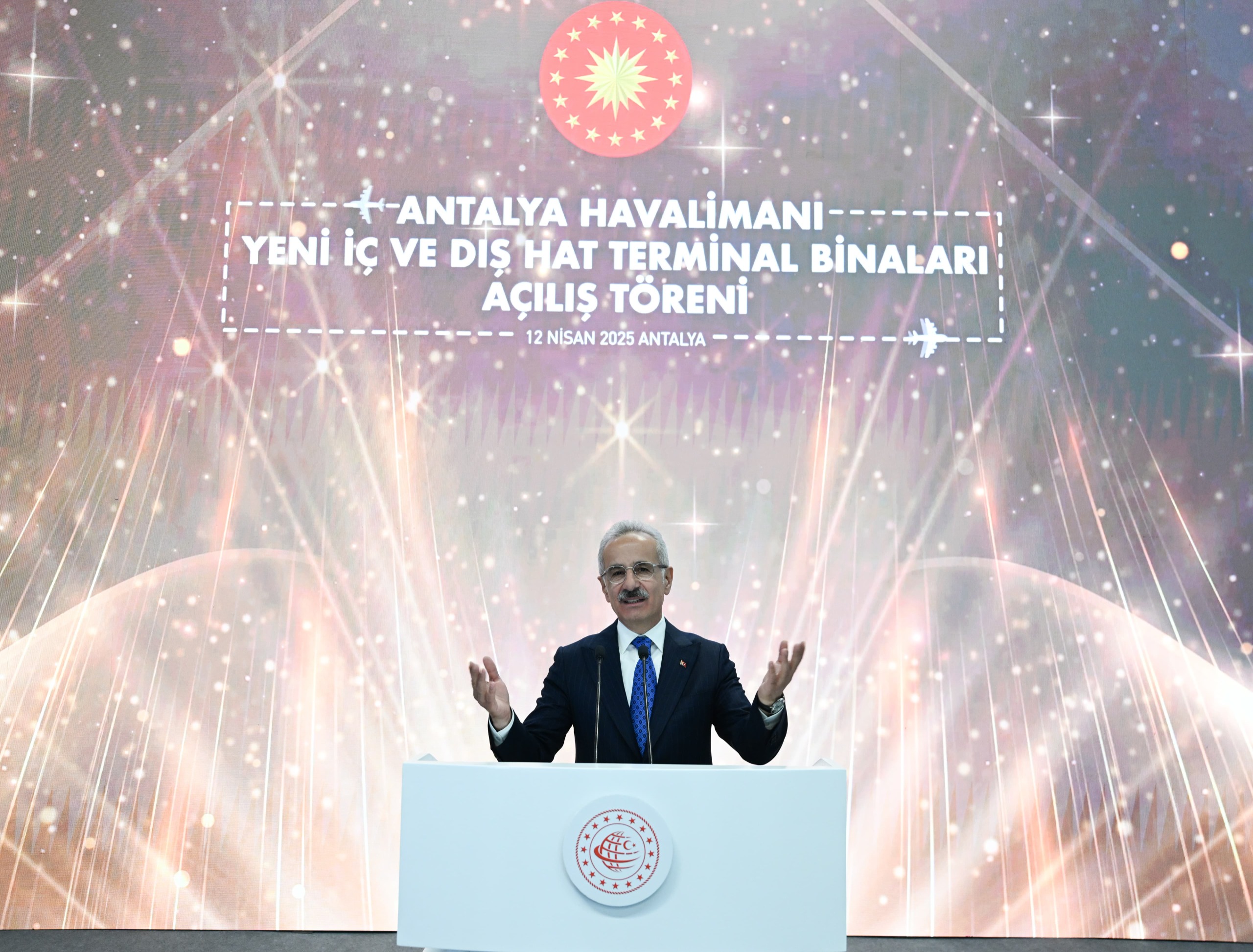 Antalya Havalimanı'nın Yolcu Kapasitesi 82 Milyona Yükseldi