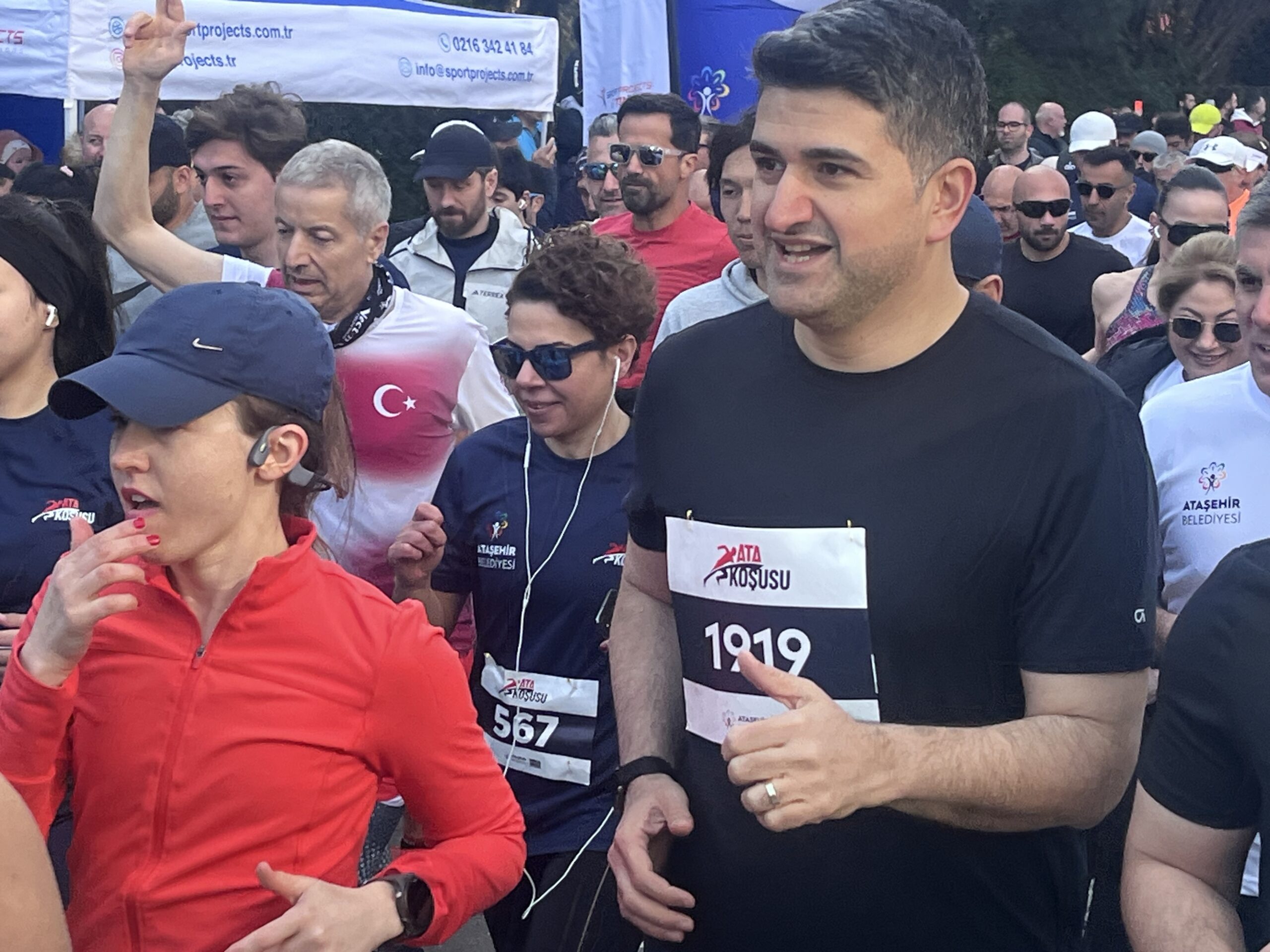 Ataşehir'de Coşku Dolu 'Ata Koşusu' Gerçekleşti