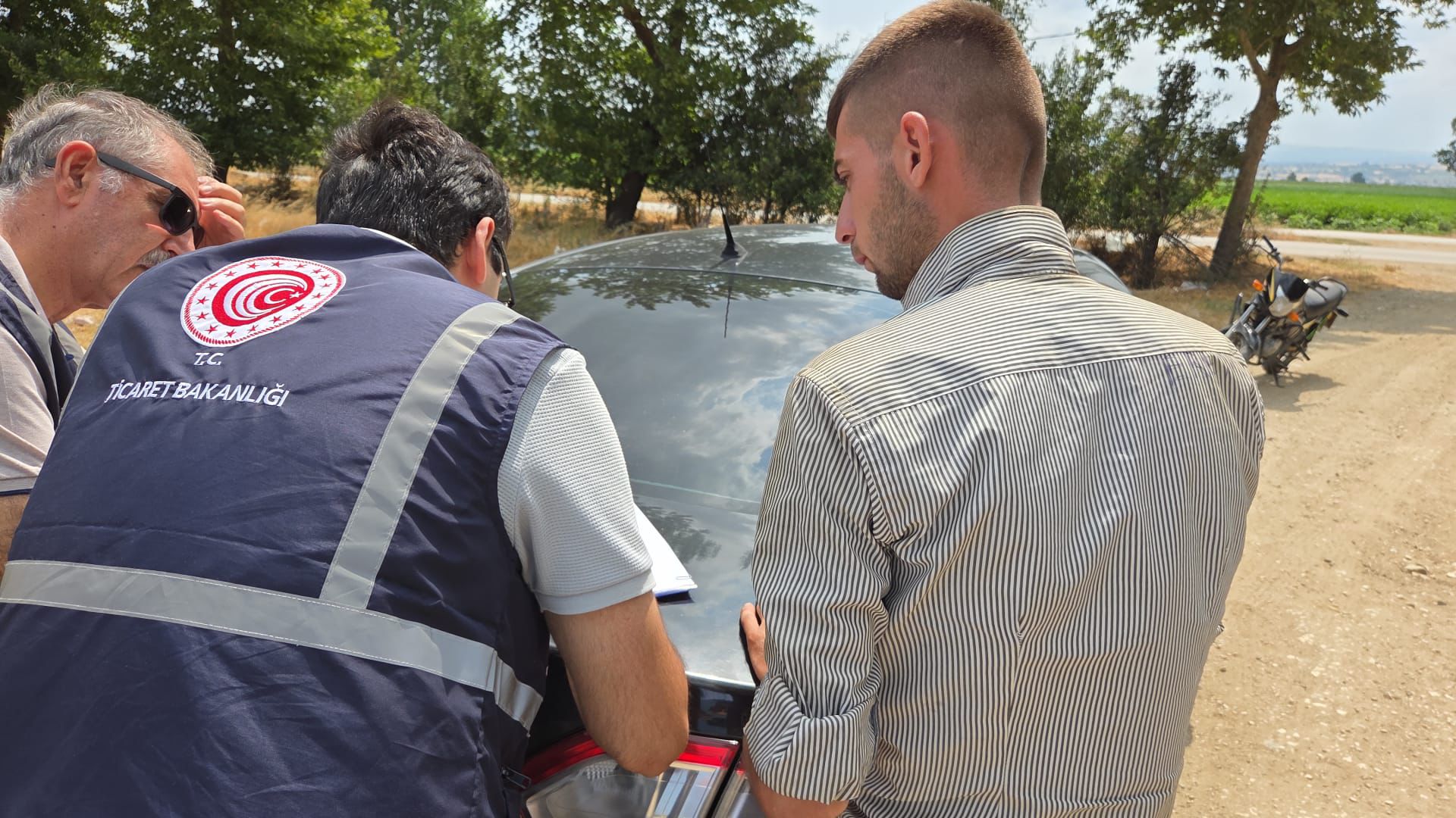 Ticaret Bakanlığı'ndan Biberlerle İlgili Açıklama: Eski Görüntüler Manipülasyon Araçları