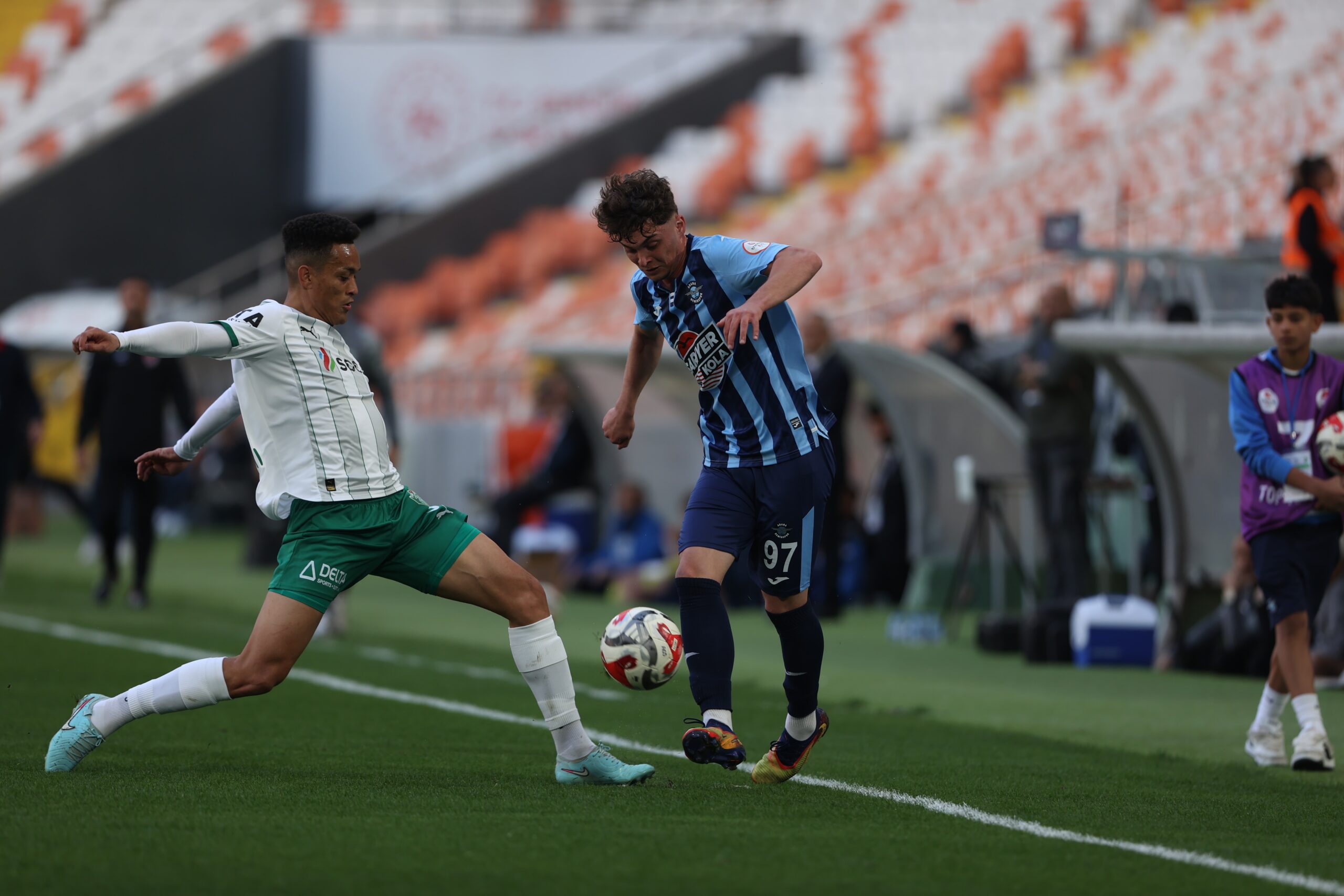 Adana Demirspor'un Talihsizlikleri: Iğdır FK'ya 1-6 Yenildi