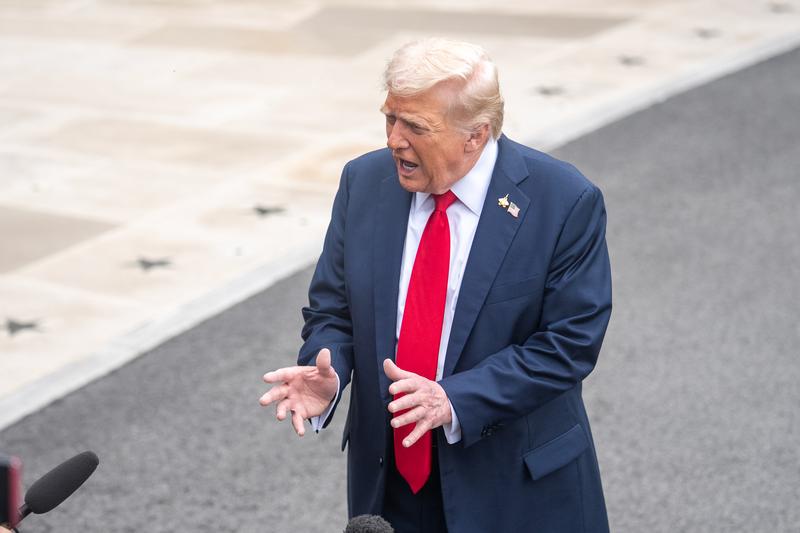 Trump'tan Skandal Açıklama: İran'ın Nükleer Silahı Konusunda Papalık Eleştirisi