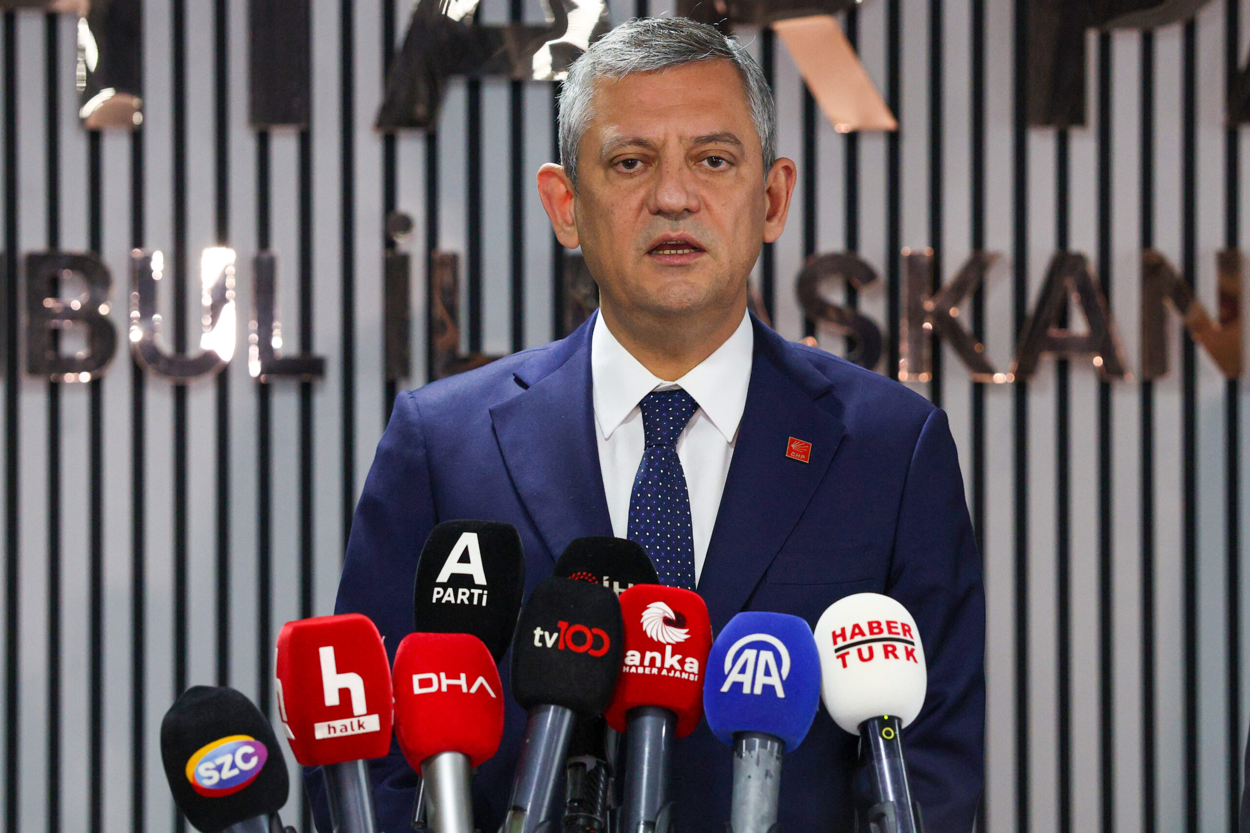 Özgür Özel, Anahtar Parti Lideri Yavuz Ağıralioğlu ile Görüşme Gerçekleştirdi