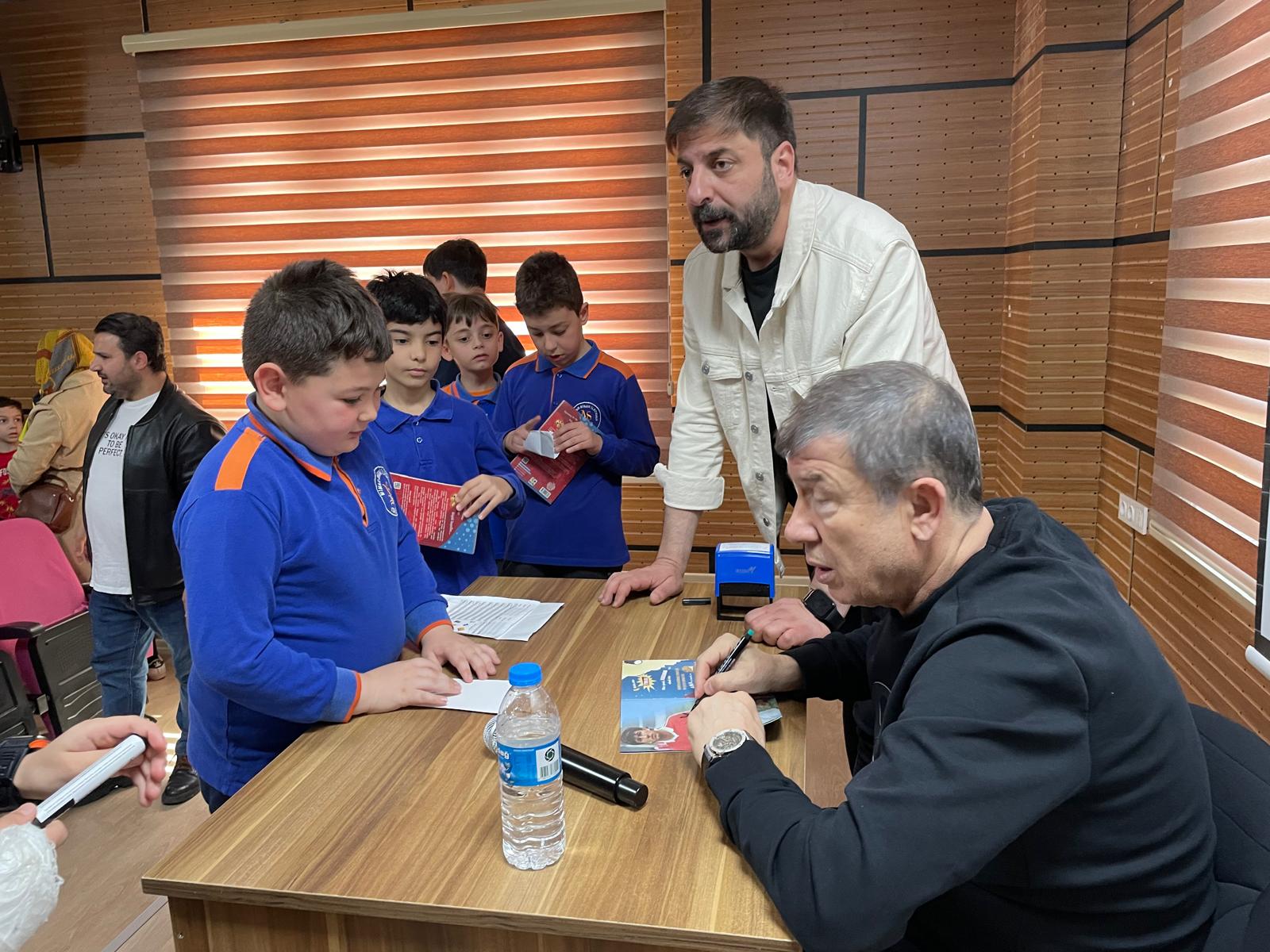 Tanju Çolak, Samsun'da Öğrencilerle Buluştu