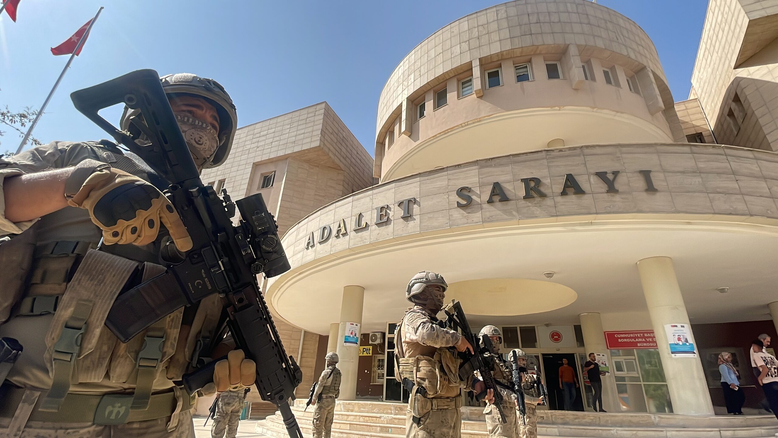 DEAŞ'a Yönelik Şanlıurfa Merkezli Operasyonda 18 Tutuklama