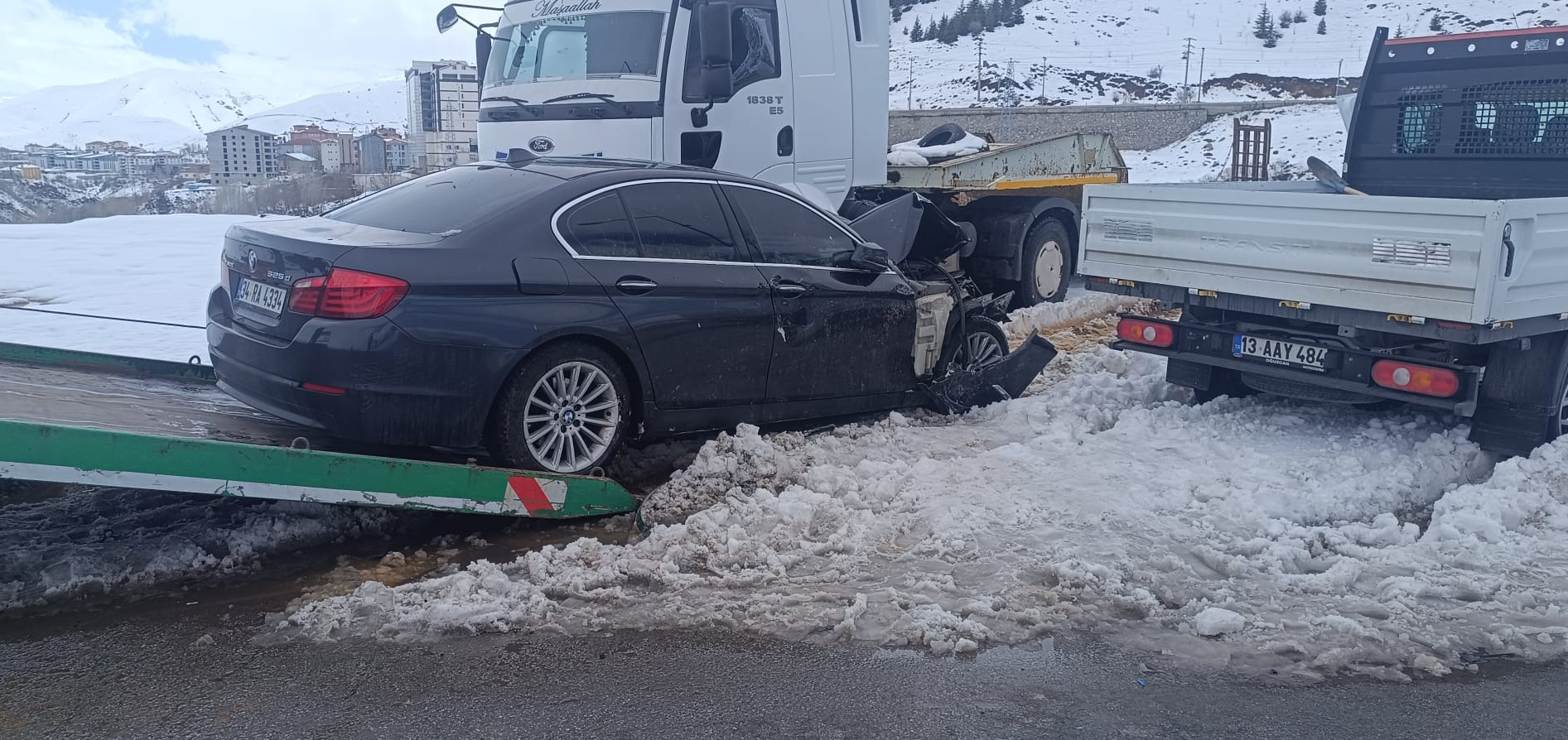 Bitlis'te İki Feci Kaza: 12 Yaralı