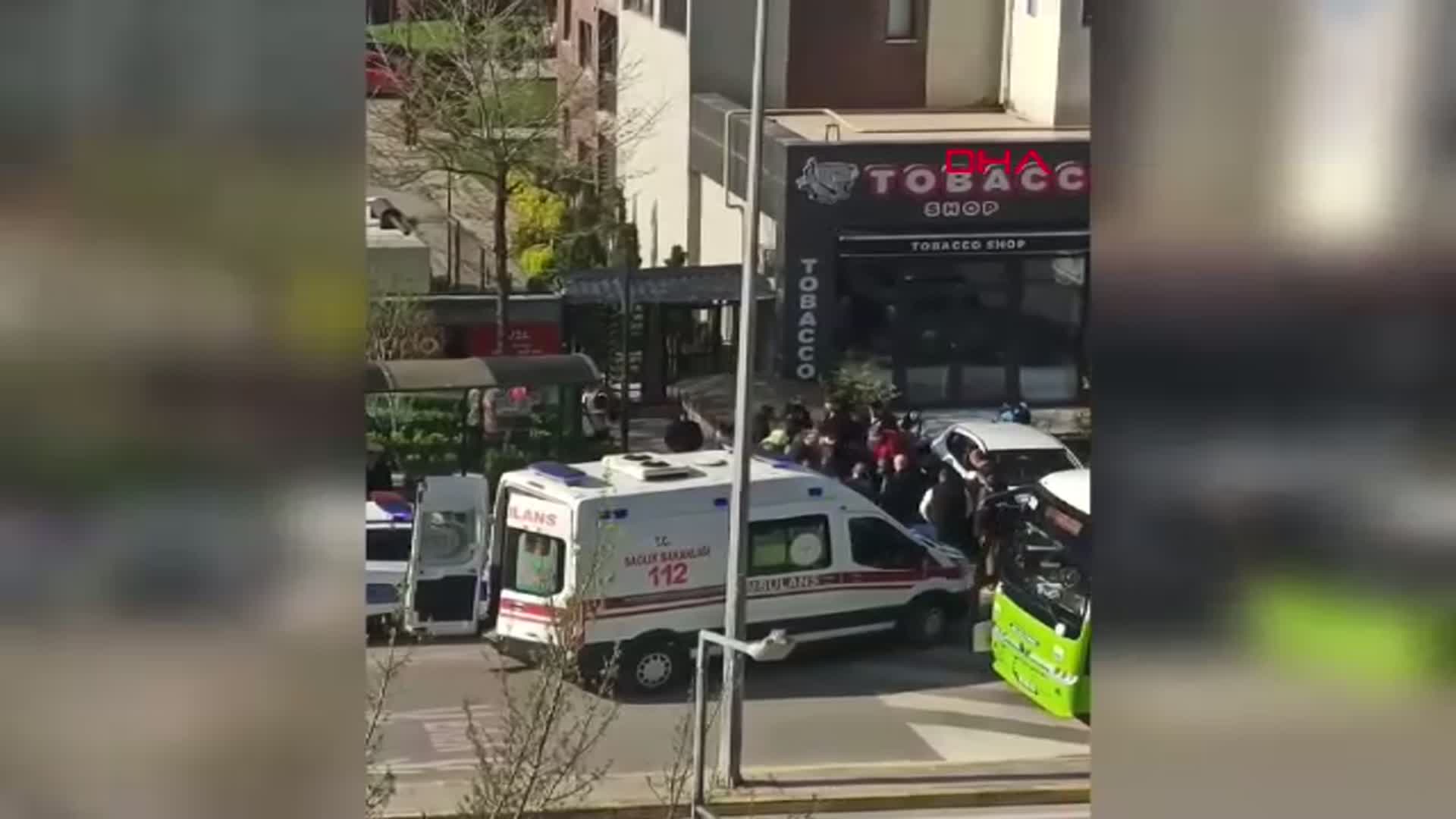Kocaeli'de Lise Öğrencileri Arasında Bıçaklı Kavga: 1 Yaralı